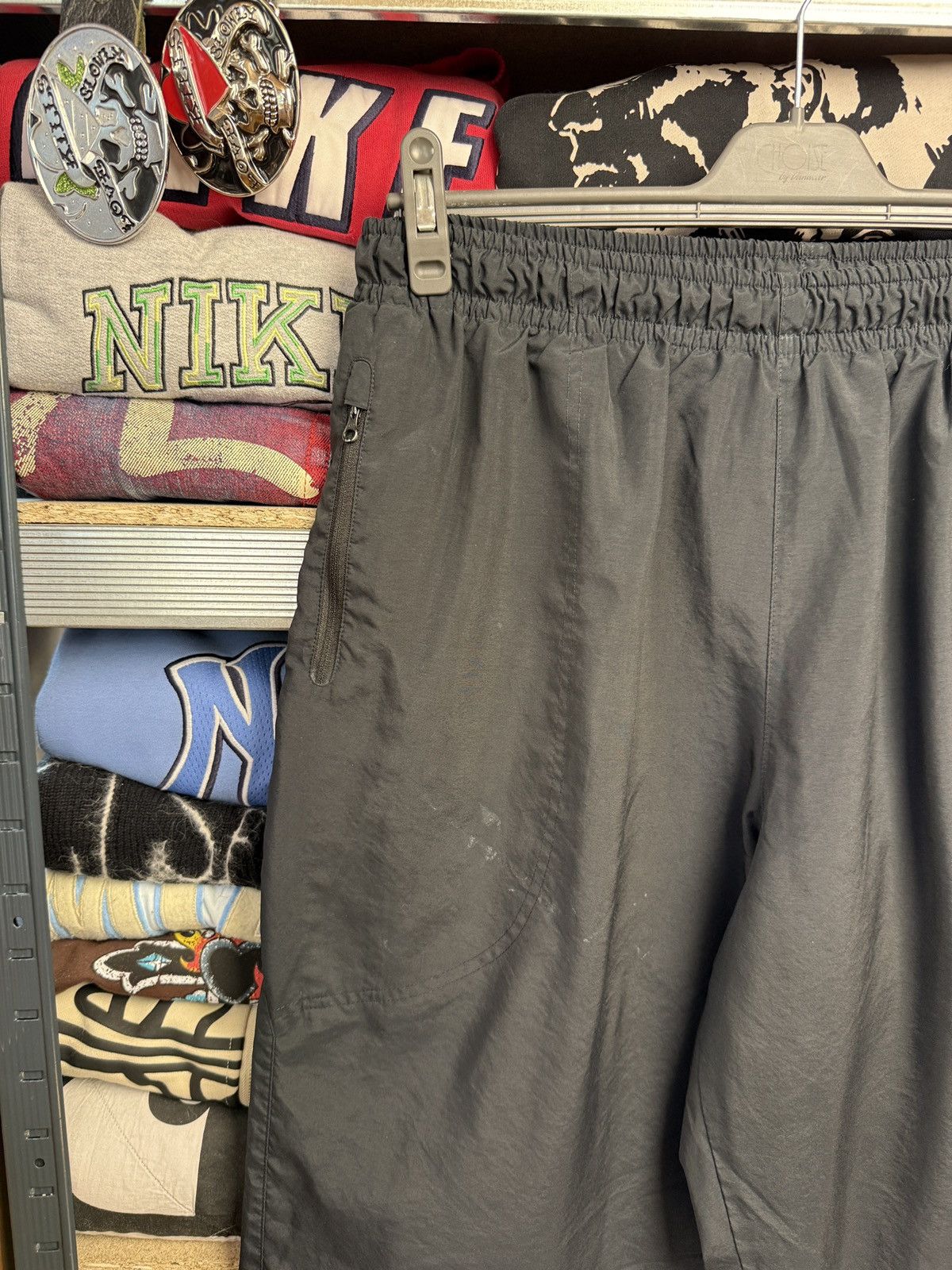 Japanese Brand Nike Vintage Nylon Pants Baggy Sweatpants Japan Size US 36 / EU 52 - 4 Thumbnail