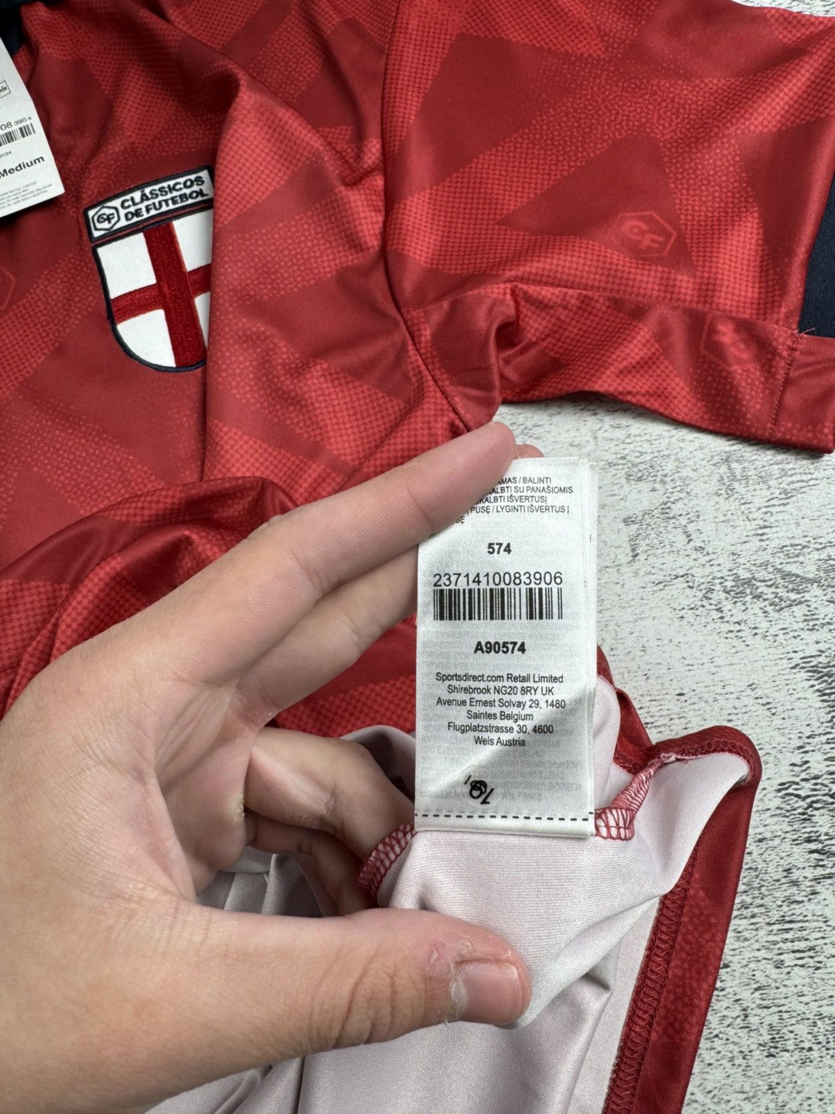 Vintage England Retro Classicos De Futebol NEW Men Vintage Soccer Football Shirt Jersey Size US M / EU 48-50 / 2 - 13 Thumbnail