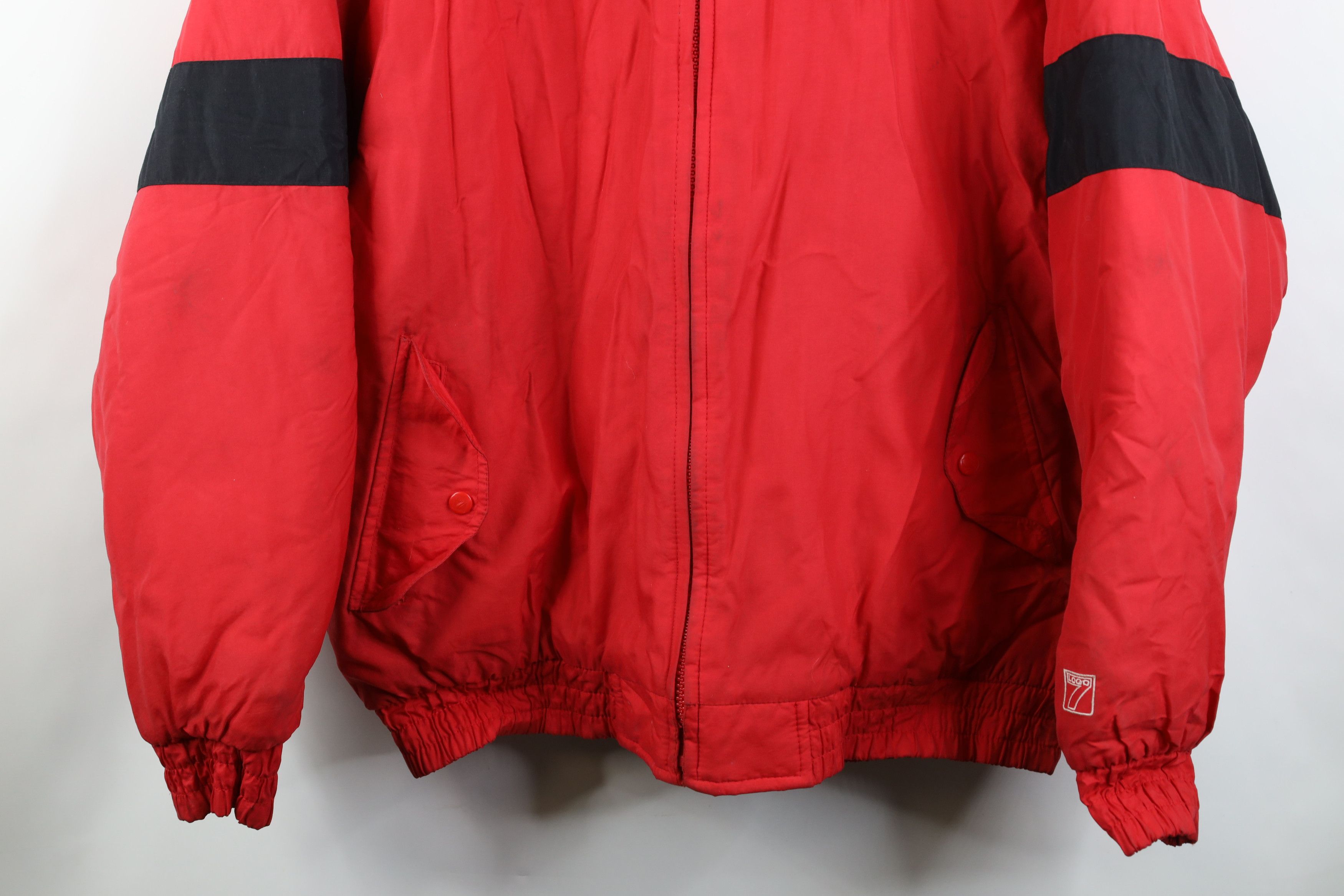 Vintage Vintage 90s Chicago Blackhawks Hockey Quilted Puffer Jacket Size US XL / EU 56 / 4 - 3 Thumbnail