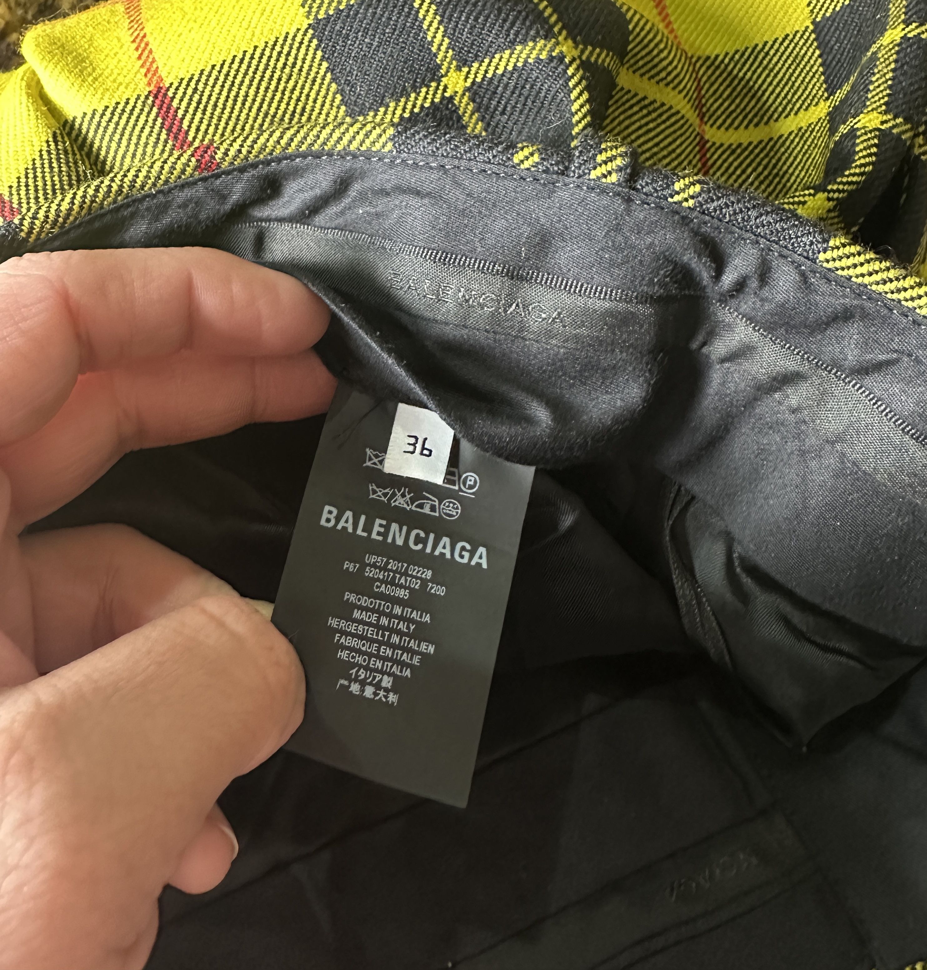 Balenciaga Yellow & Black Tartan Wool Straight-Leg Pants Size 26" / US 2 / IT 38 - 5 Thumbnail