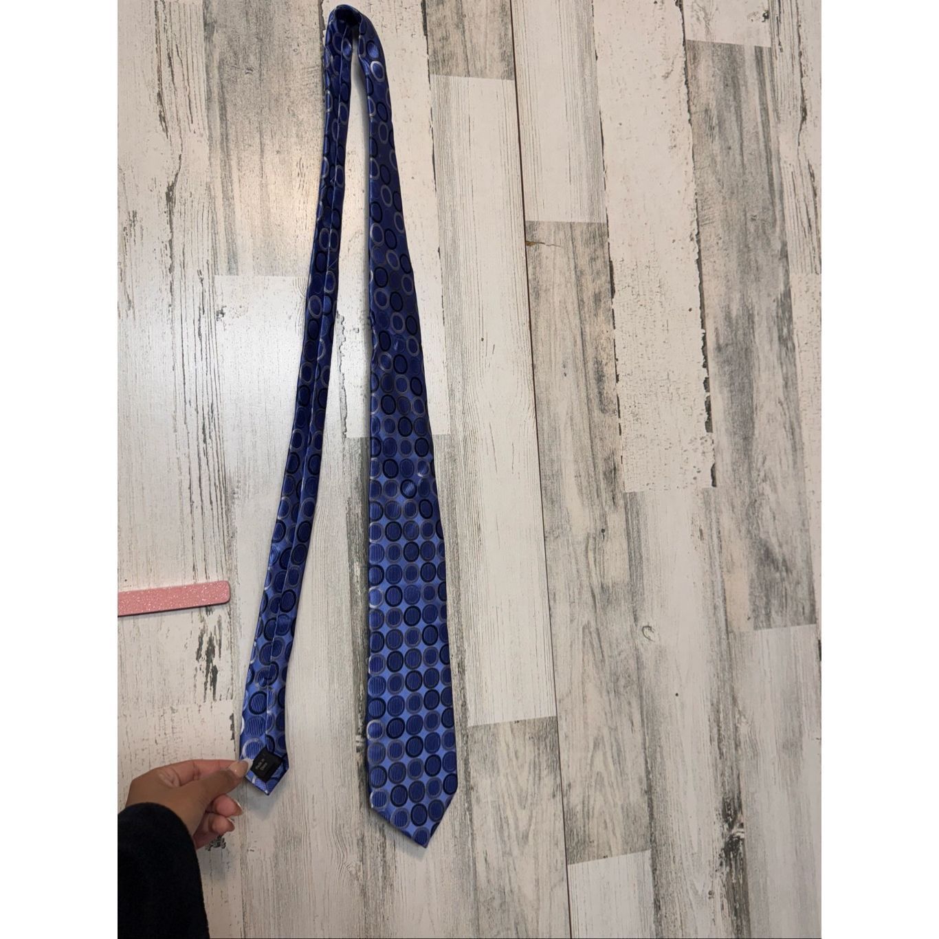 Michael Kors Michael Kors 100% Silk Blue Circle Pattern Necktie Men’s Tie Size ONE SIZE - 2 Thumbnail