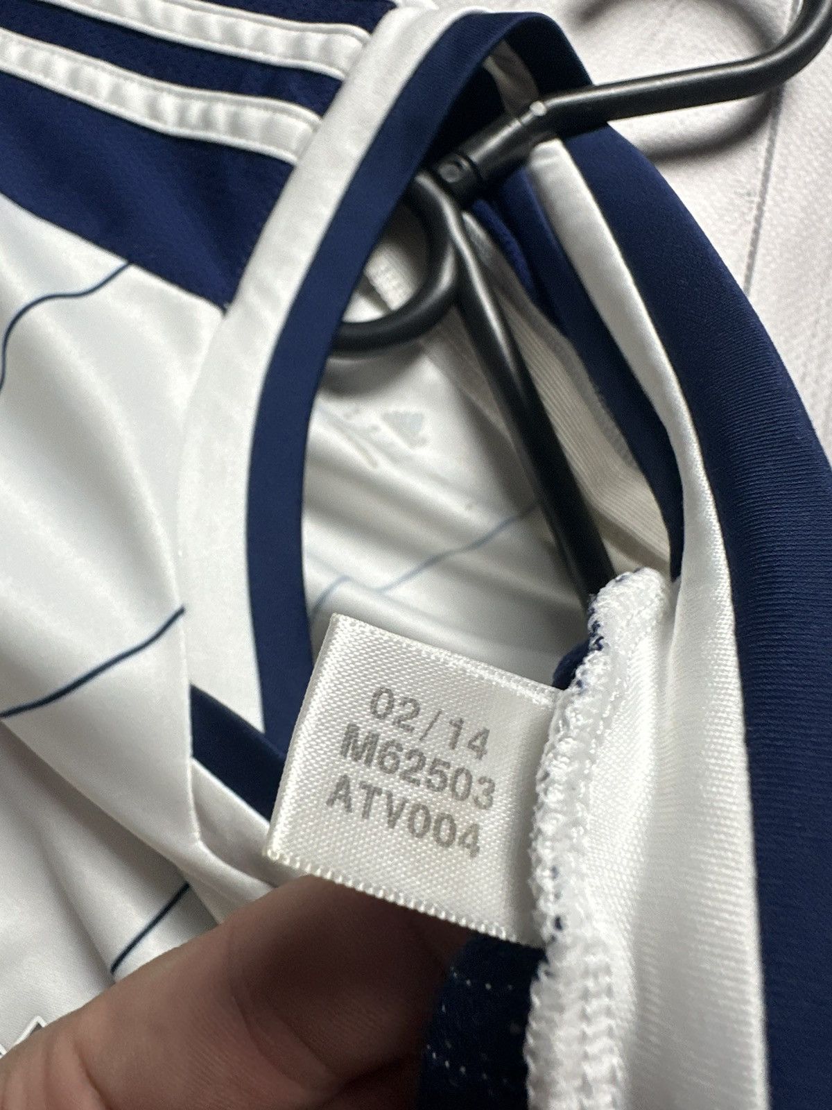 Adidas × Vintage Vintage adidas West Bromwich soccer jersey size M Size US M / EU 48-50 / 2 - 7 Thumbnail