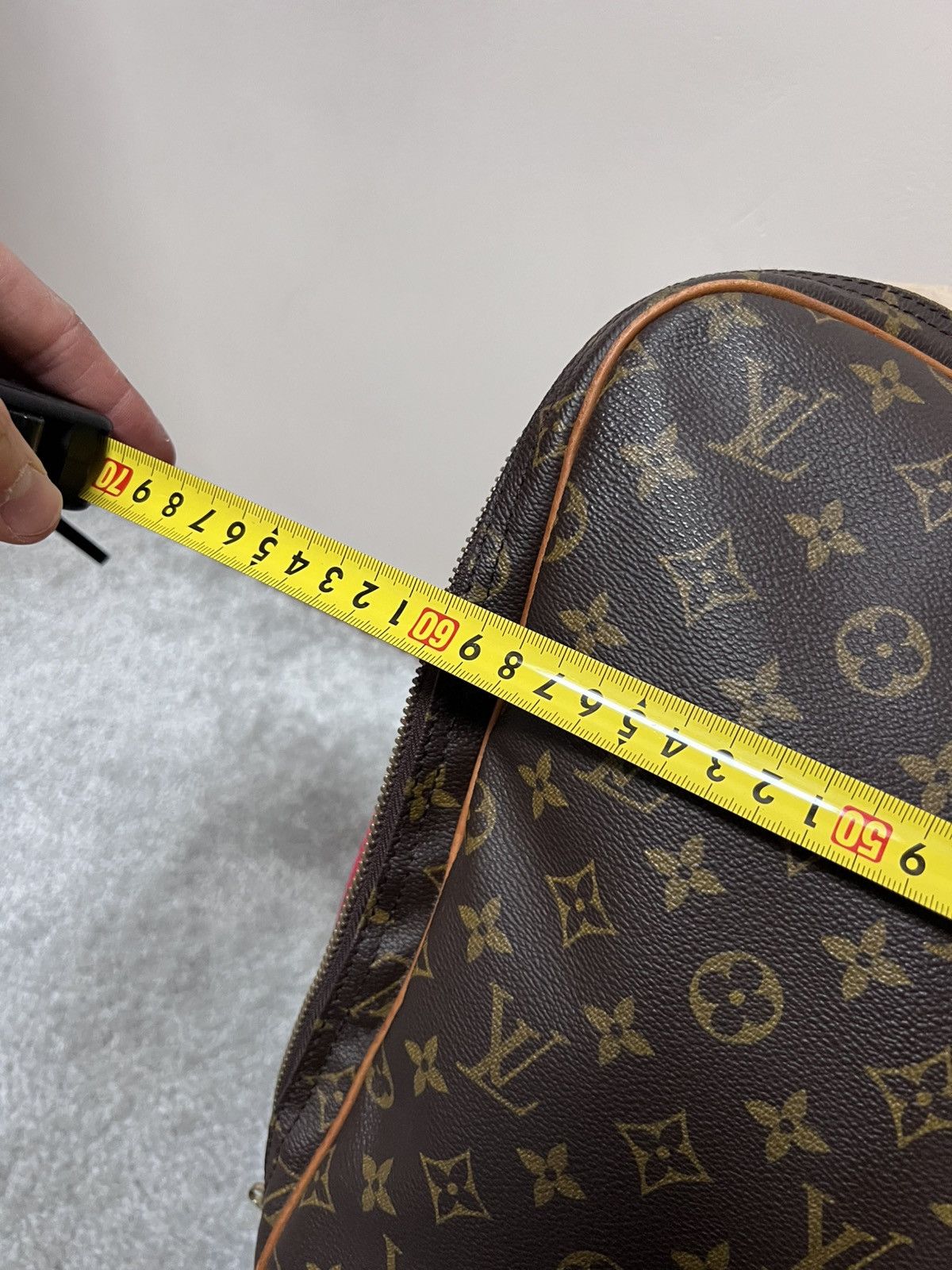 Louis Vuitton Louis Vuitton Alize 60 Monogram Travel Bag Size ONE SIZE - 9 Thumbnail