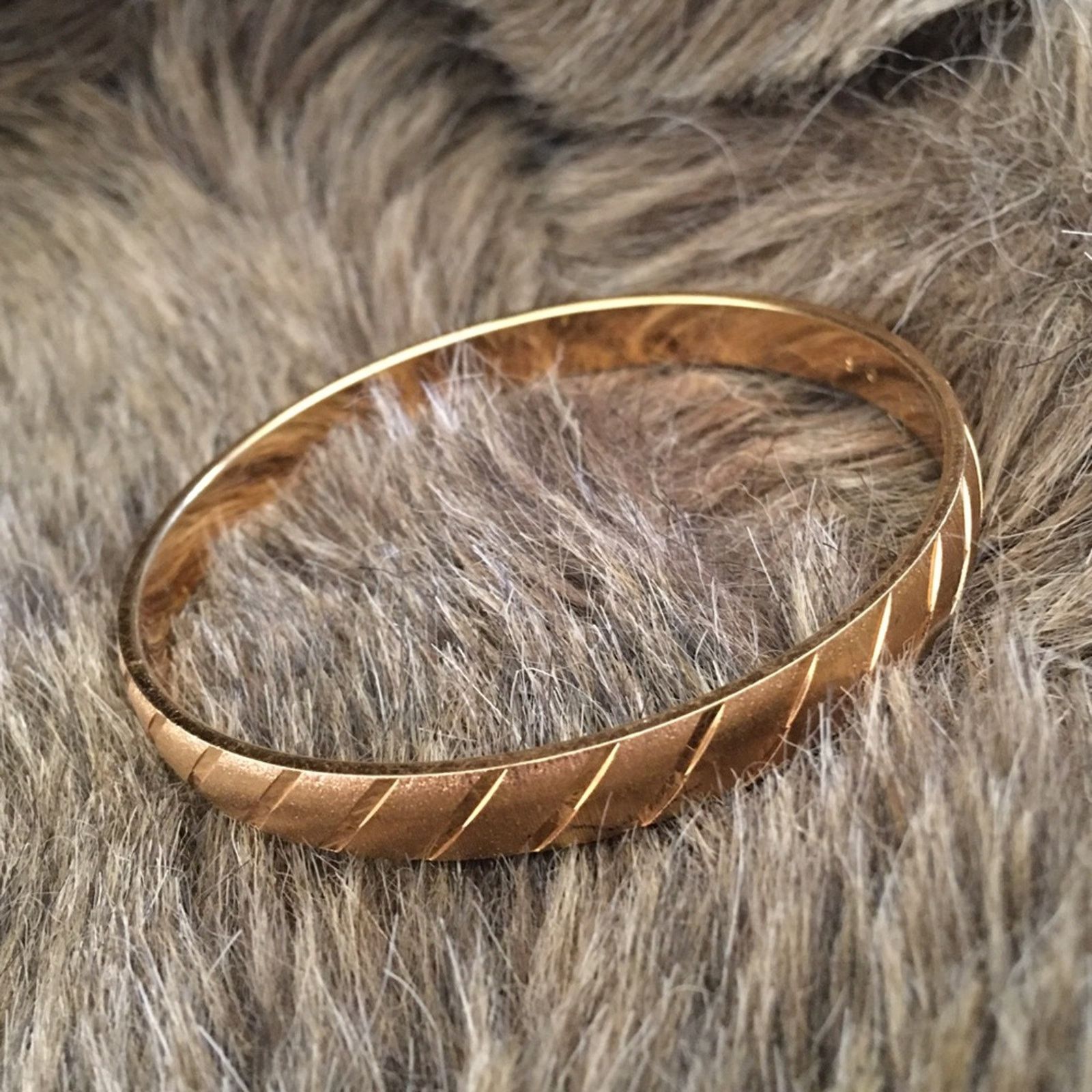 Monet Vintage Monet gold Diamond cut bangle bracelet Size ONE SIZE - 1 Thumbnail
