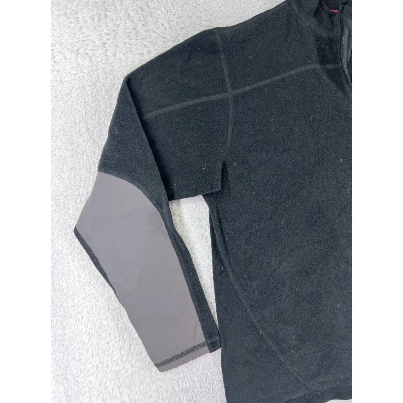 The North Face The North Face Sweater Mens M Black Long Sleeve 1/4 Zip Fleece Polyester Pattern Solid Embroidered Logo Casual Golf Fall Winter Size US M / EU 48-50 / 2 - 7 Thumbnail