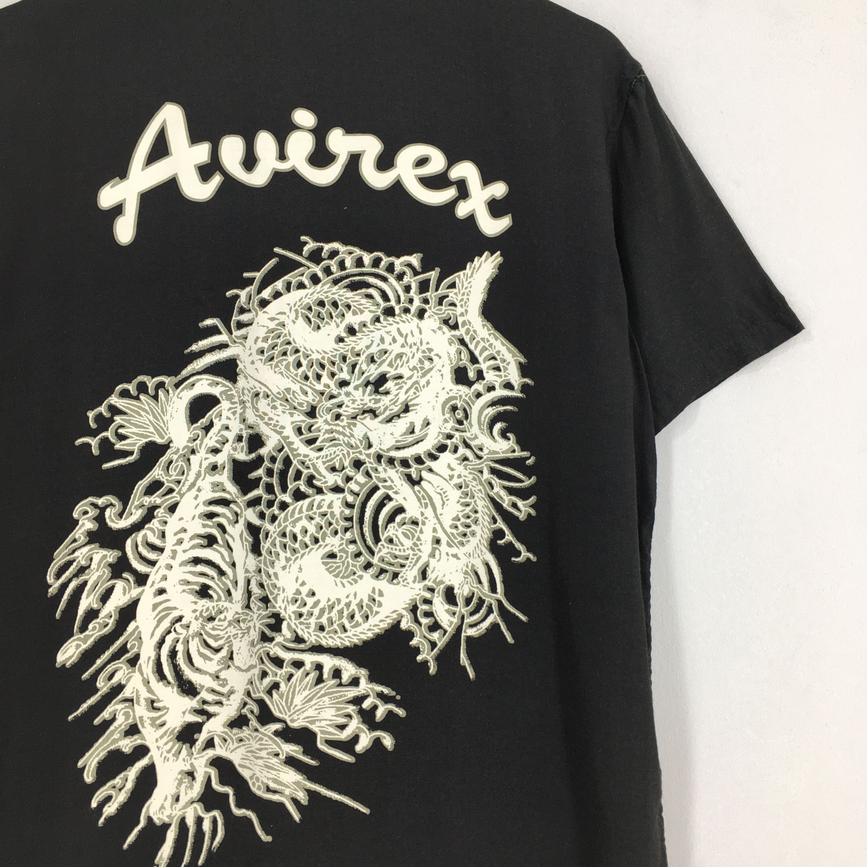 Avirex × Vintage Vintage Avirex Tiger Fighting Dragon Printed Rayon Shirt M Size US M / EU 48-50 / 2 - 7 Thumbnail