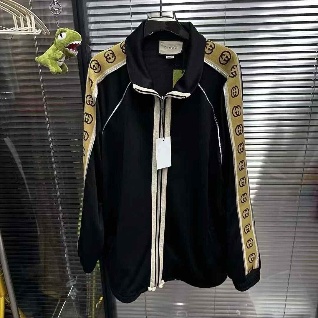 Gucci Gucci Logo Print Jacket Size US XS / EU 42 / 0 - 1 Thumbnail