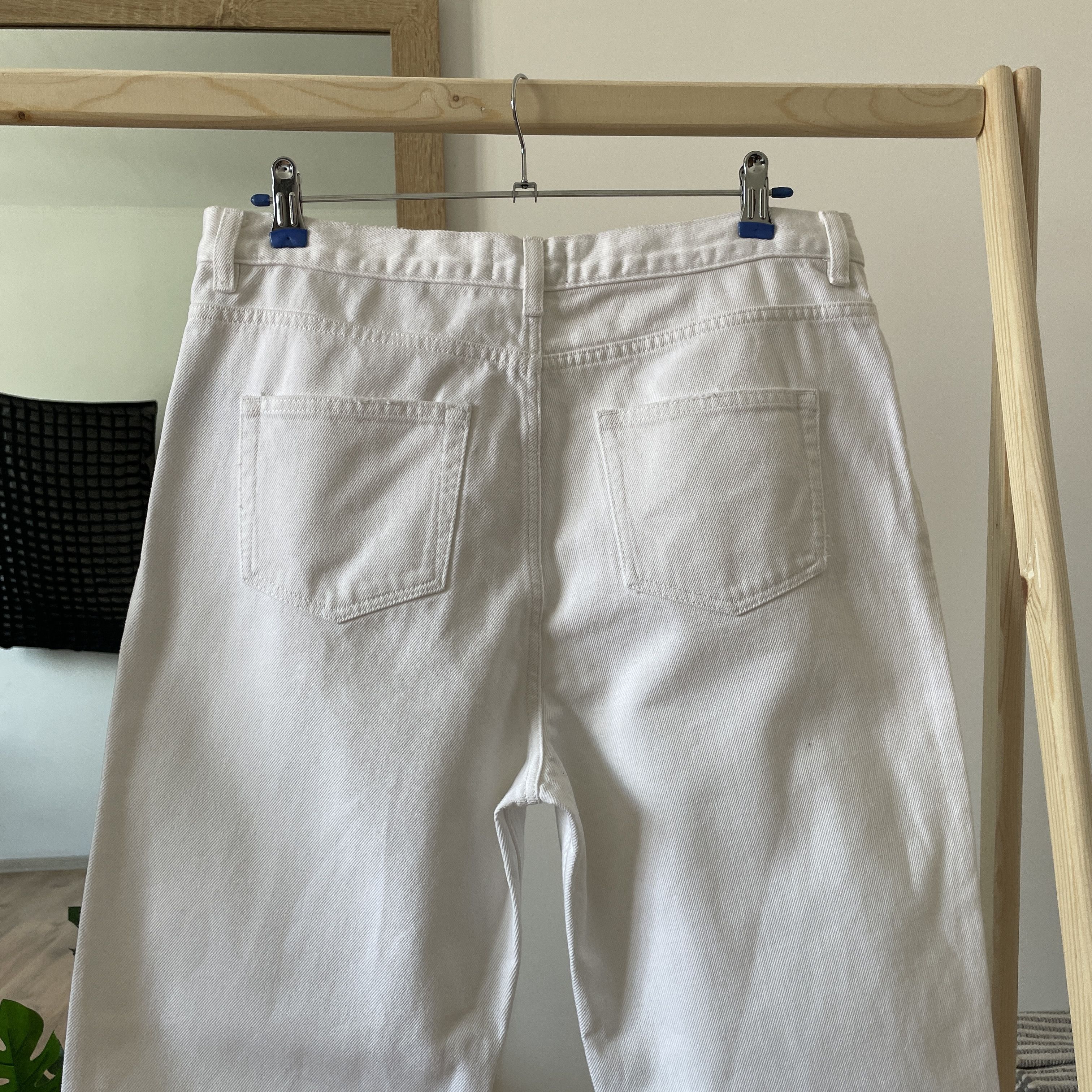 The Kooples The Kooples Straight Cropped White Denim Size 33 Size US 33 - 4 Thumbnail