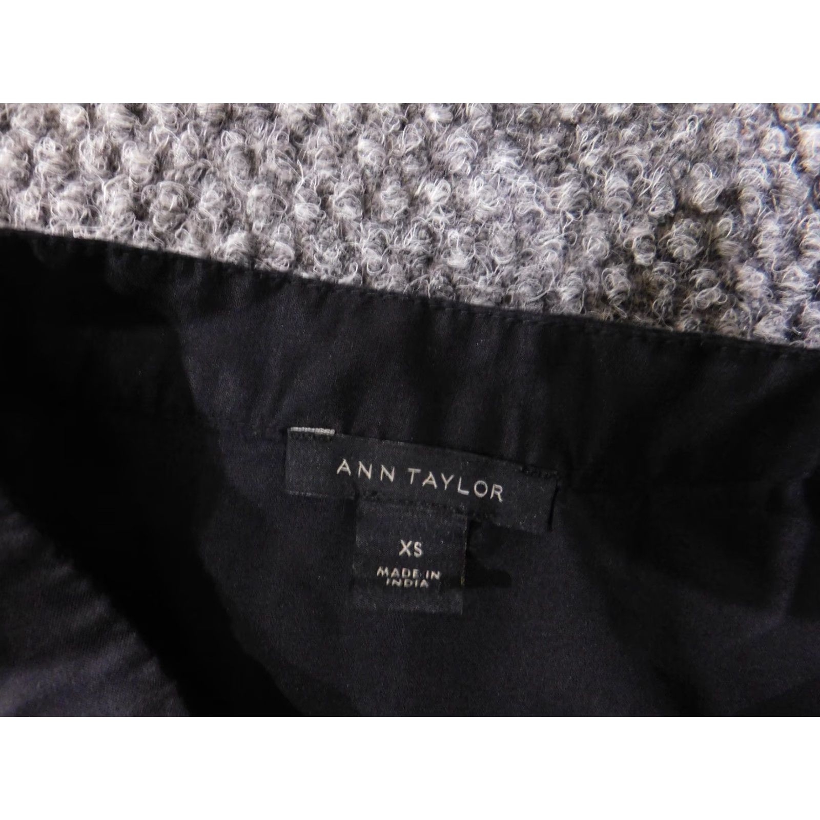 Loft LOFT Ann Taylor Blouse Womens XS Black Sleeveless Ruffle Lightweight Cotton Lyocell Dog Ear Drag? Size XS / US 0-2 / IT 36-38 - 6 Thumbnail