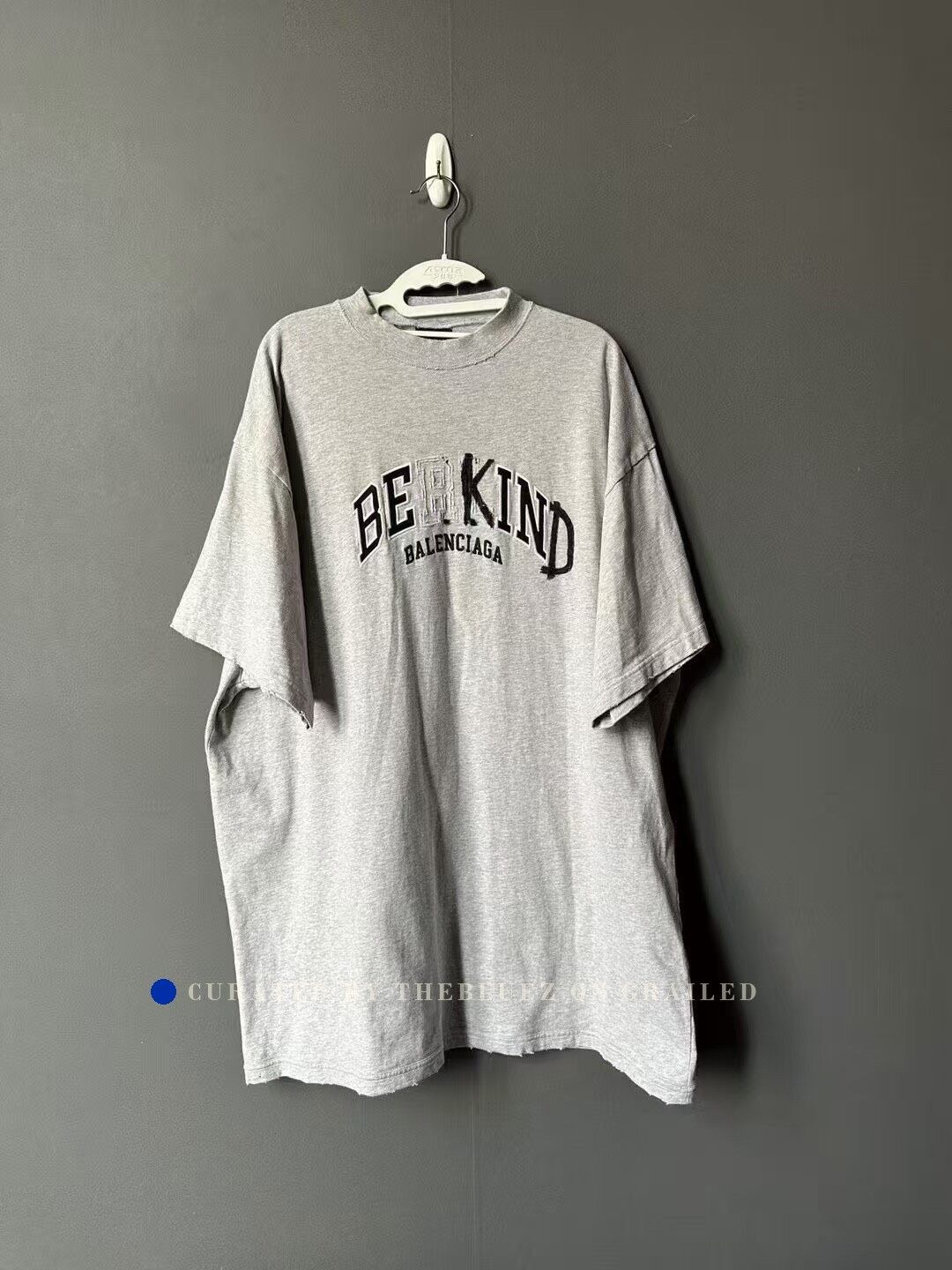 Balenciaga Balenciaga Be Kind Gray Short-Sleeve Size US L / EU 52-54 / 3 - 1 Thumbnail