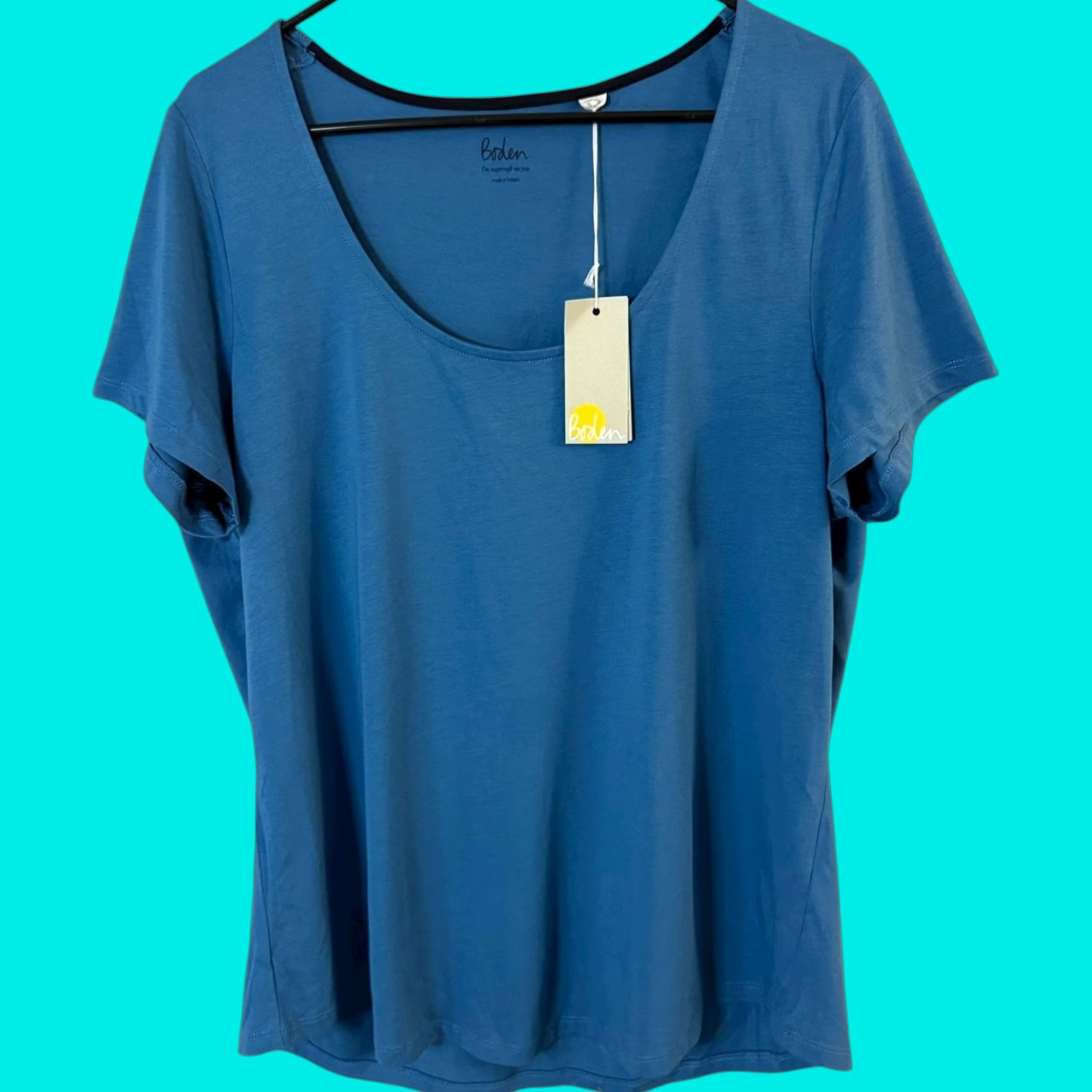Boden VINTAGE? Wait: Boden Supersoft Scoop-Neck Short-Sleeve T-Shirt Blue Womens Size 16-18 New Size XXL / US 16-18 / IT 52-54 - 1 Thumbnail