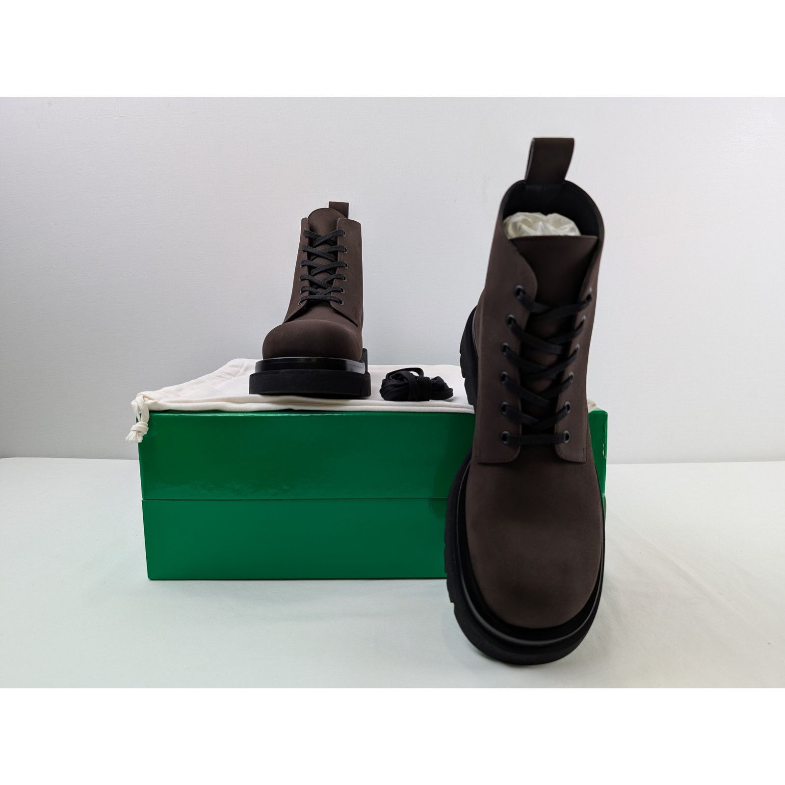 Bottega Veneta o1rshd1 Q:2 / Provv NAbuck Oil Ankle Boot Leather in Coffee Size US 12 / EU 45 - 16 Thumbnail