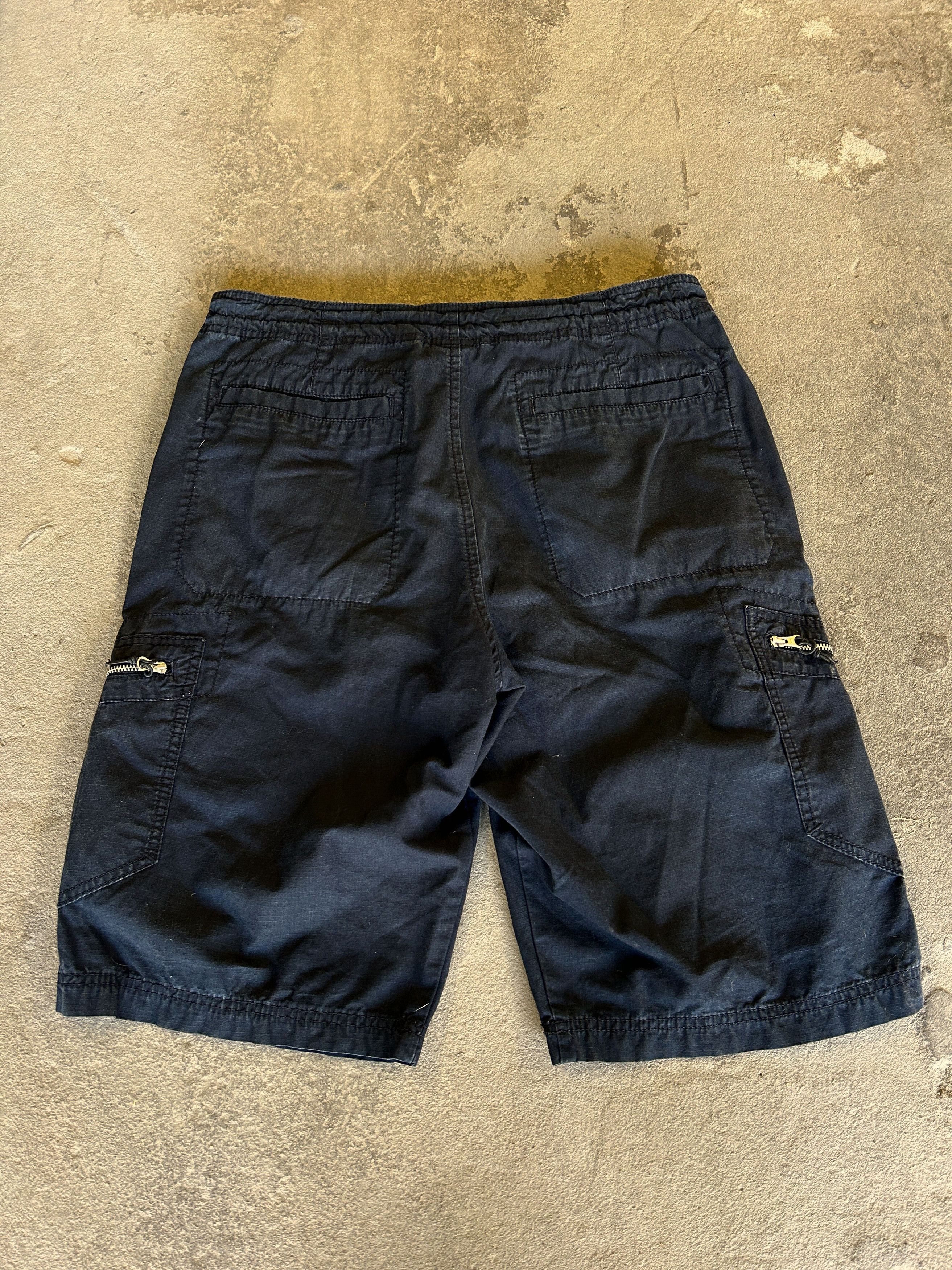 Nike Vintage Balenciaga Style Nike Big Logo Cargo Shorts y2k 90's Size US 32 / EU 48 - 2 Thumbnail