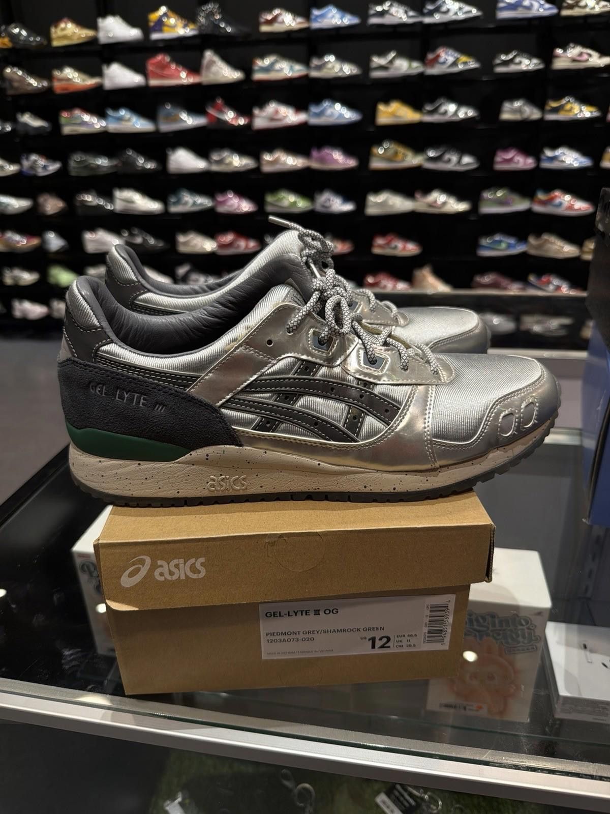Asics ASICS Gel-Lyte III Sneaker Lah x Hundred Kuala Lumpur Men 12 Size US 12 / EU 45 - 3 Thumbnail