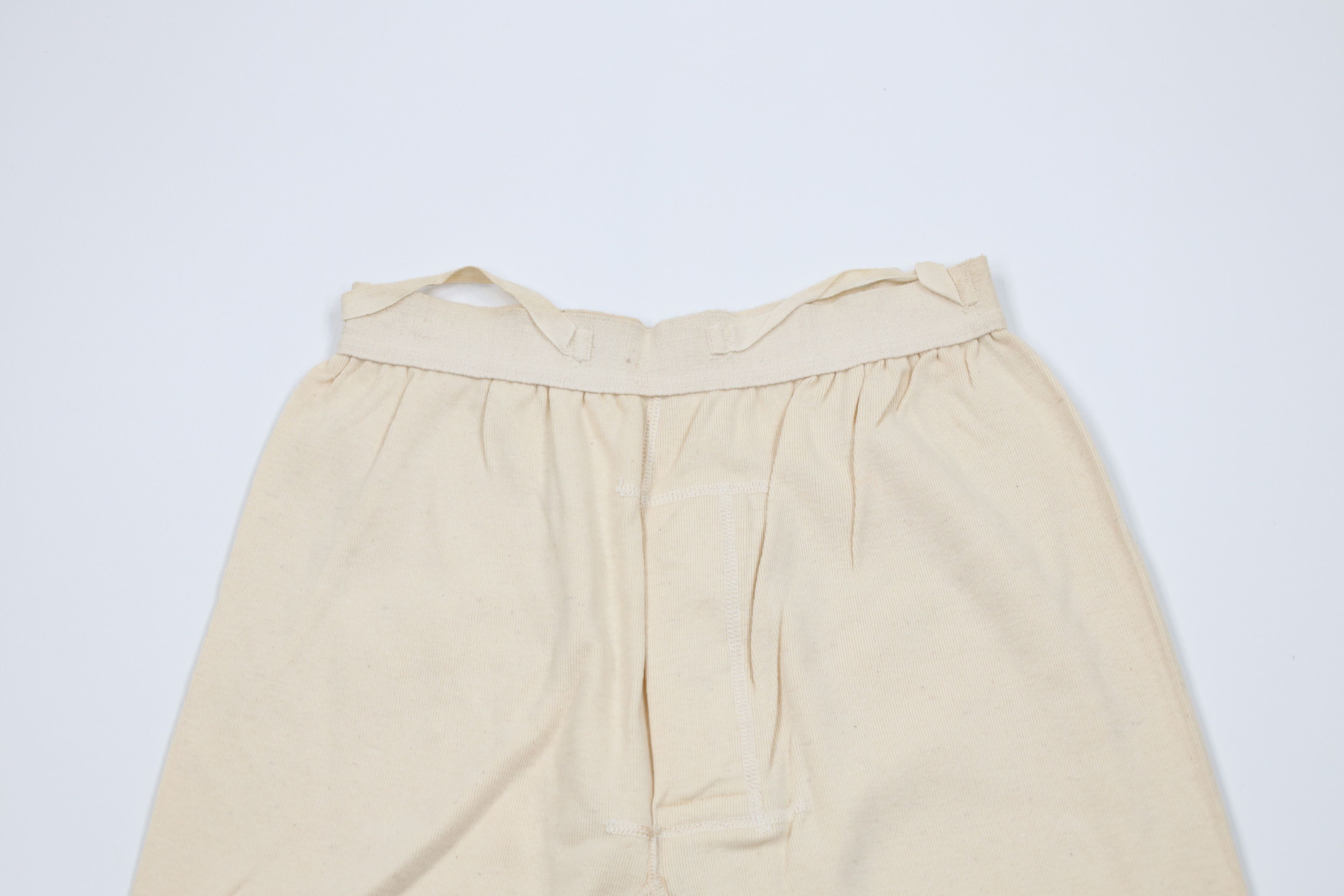 Vintage Vintage 60s Vietnam War Ribbed Military Drawers Pants USA Size US 32 / EU 48 - 2 Thumbnail