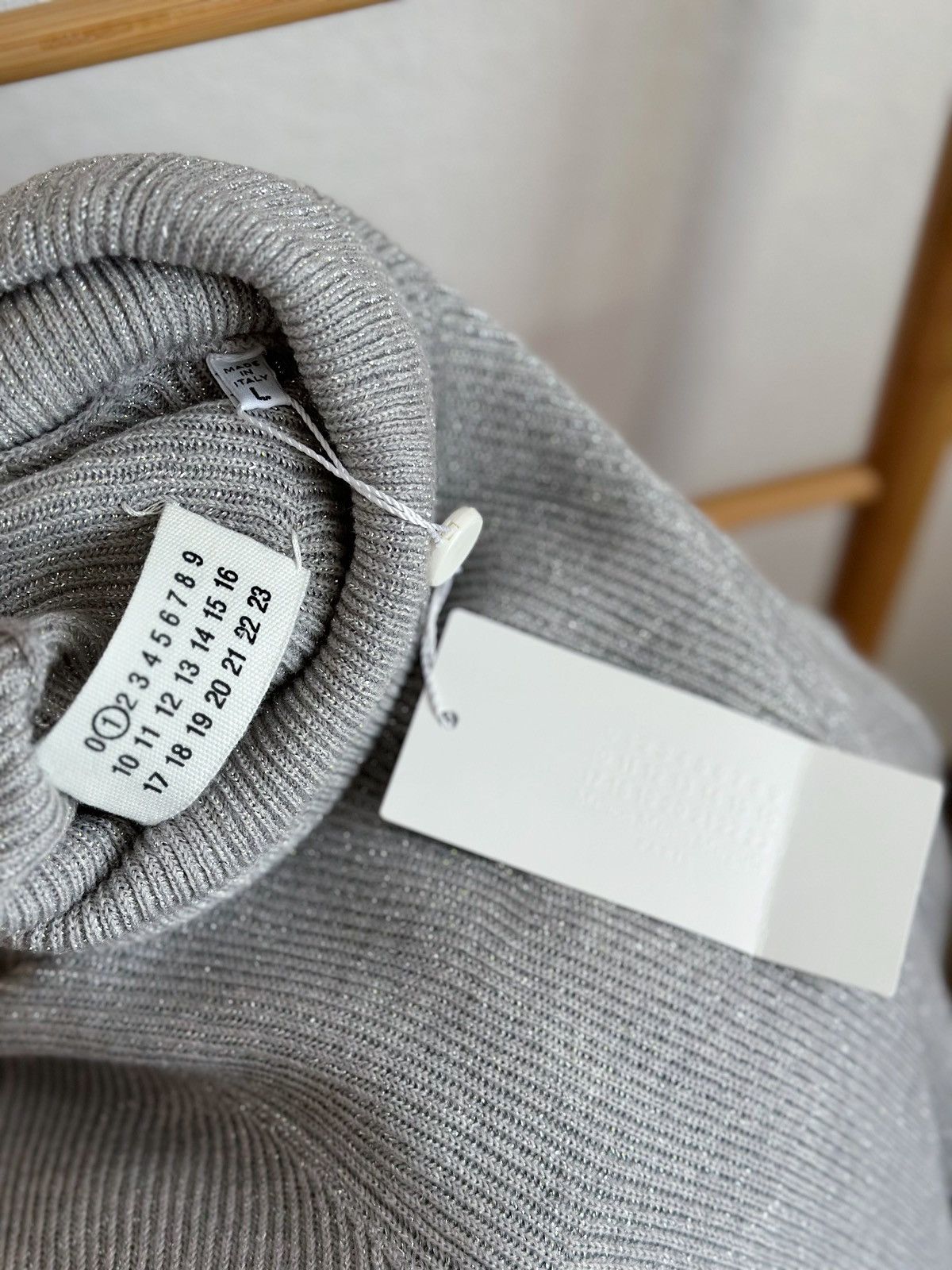 Maison Margiela MAISON MARTIN MARGIELA WOOL SWEATER S/S 2011 Size L / US 10 / IT 46 - 1 Thumbnail