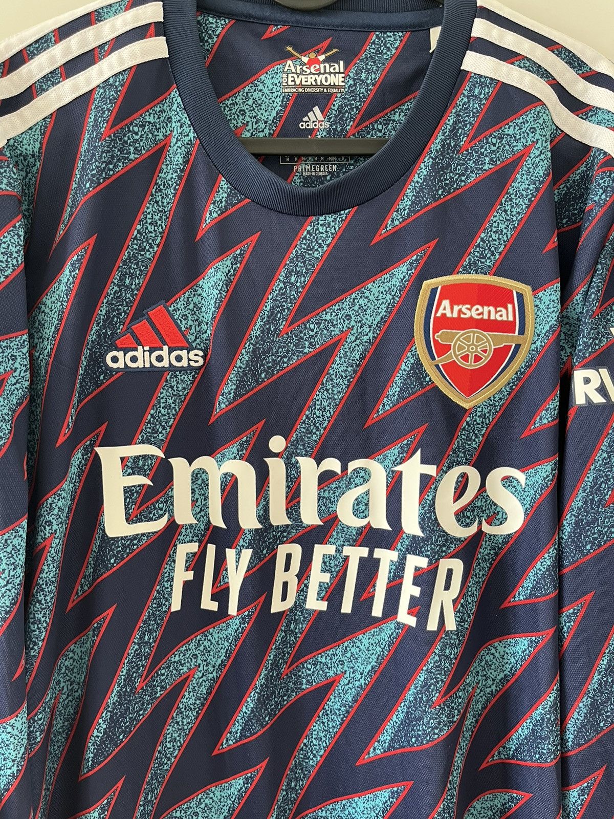 Arsenal adidas 2021/2022 trzecia — zdjęcie 2