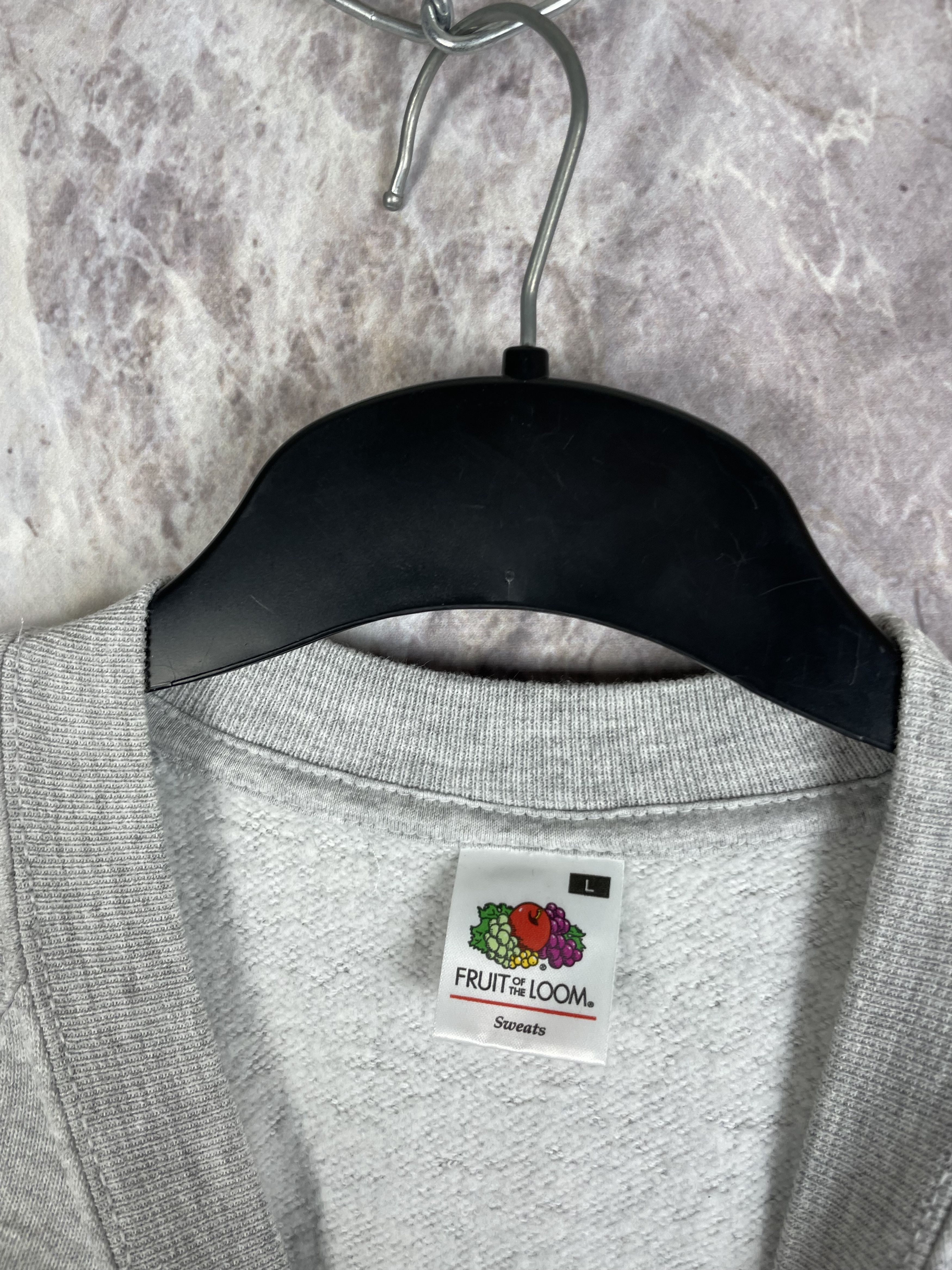 Fruit Of The Loom Vintage 90s Fruit Of The Loom Crewneck Sweater Sz L Size US L / EU 52-54 / 3 - 4 Thumbnail