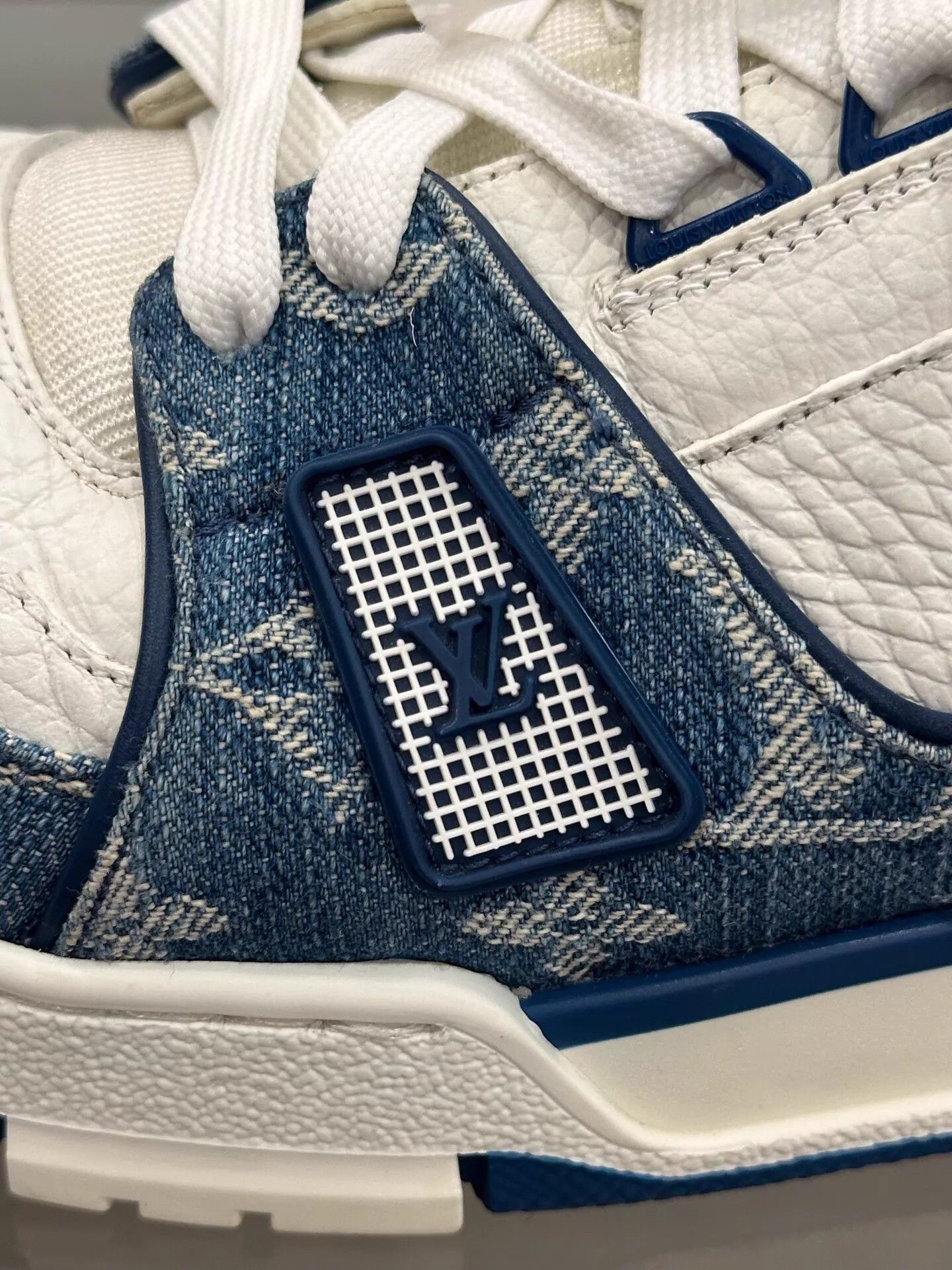 Louis Vuitton LV Monogram denim blue-white kicks UK8 EU42 99new Size US 9 / EU 42 - 7 Thumbnail