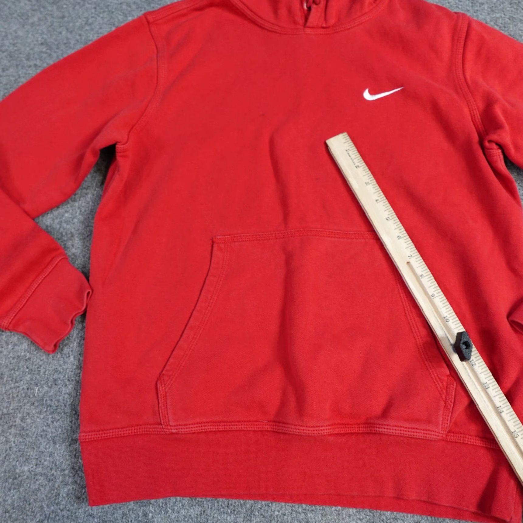 Nike VINTAGE Nike Mens Hoodie Regular M Red Embroidered Swoosh Tag Y2K Blues? Size US M / EU 48-50 / 2 - 4 Thumbnail