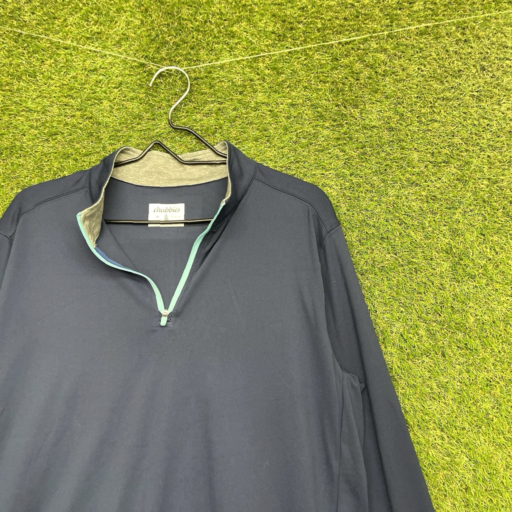 Chubbies Chubbies Sweatshirt 1/4 Zip Mens Medium Blue Long Sleeve Golf Performance Stretch Fleece Mock Neck Pullover Casual Classic Outdoor Preppy Size US M / EU 48-50 / 2 - 3 Thumbnail