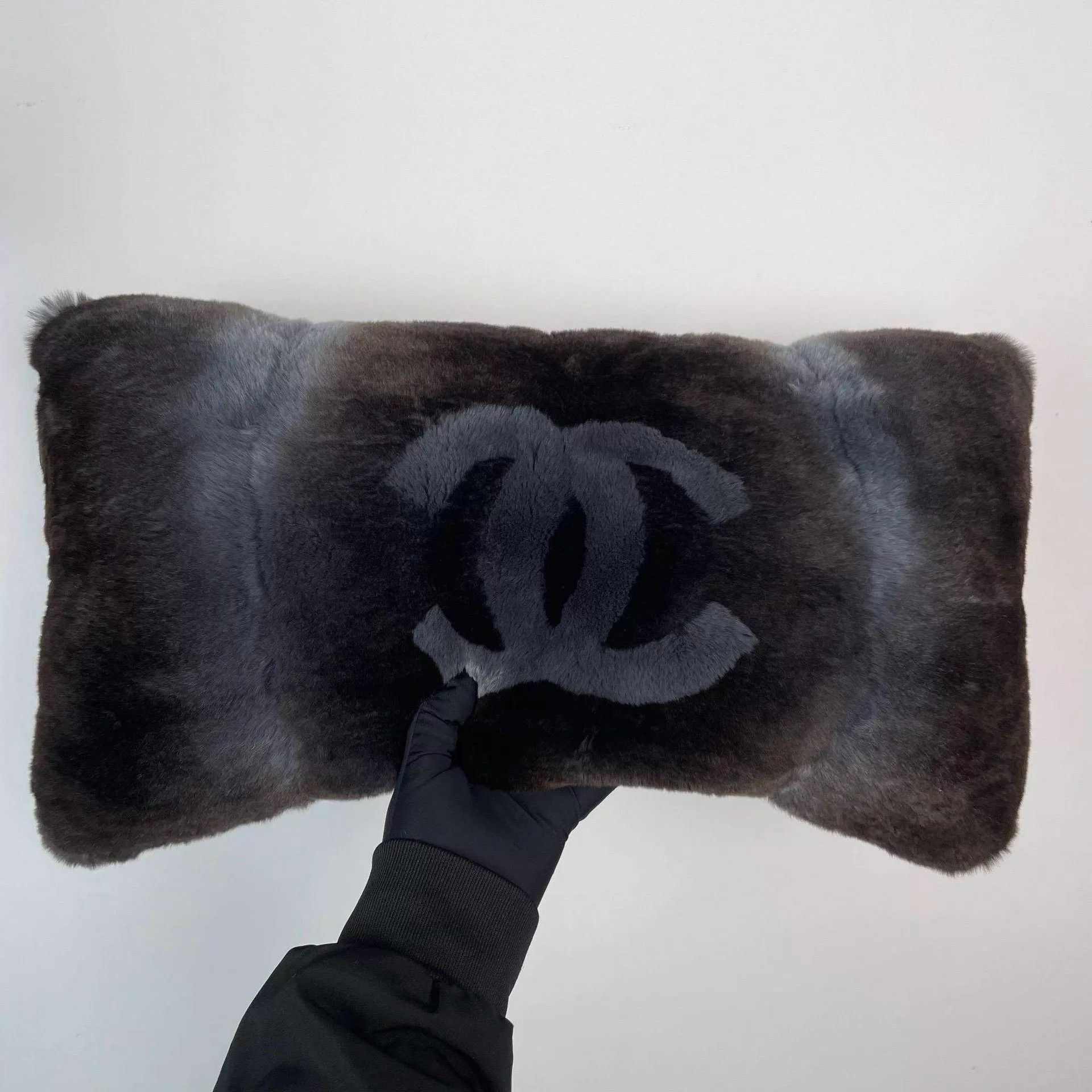 Chanel Chanel Soft Fur Mini Pillow Classic CC Logo Size ONE SIZE - 1 Thumbnail