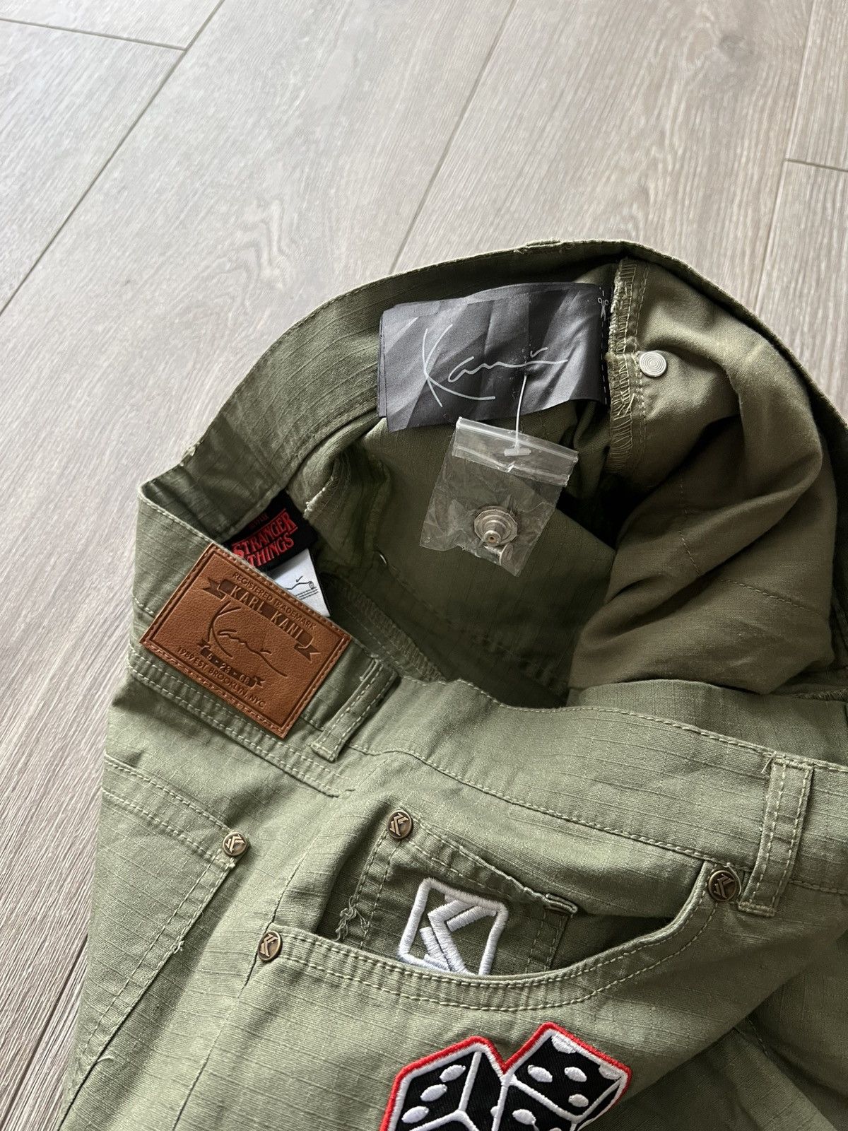 Karl Kani Karl Kani Cargo Shorts Rap Size US 32 / EU 48 - 14 Thumbnail