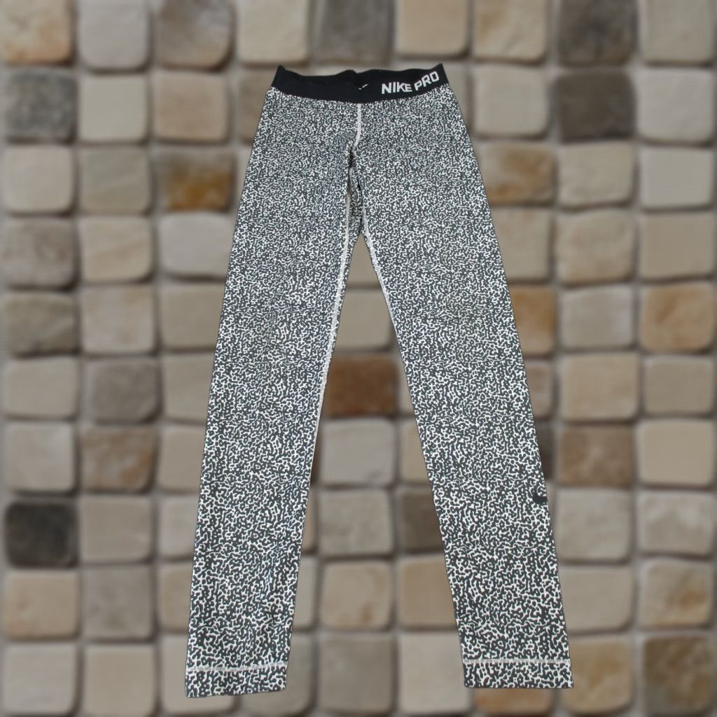 Nike NIKE PRO Compression Leggings Women's Small Black Geometric Athleisure Activewear Size 28" / US 6 / IT 42 - 1 Thumbnail
