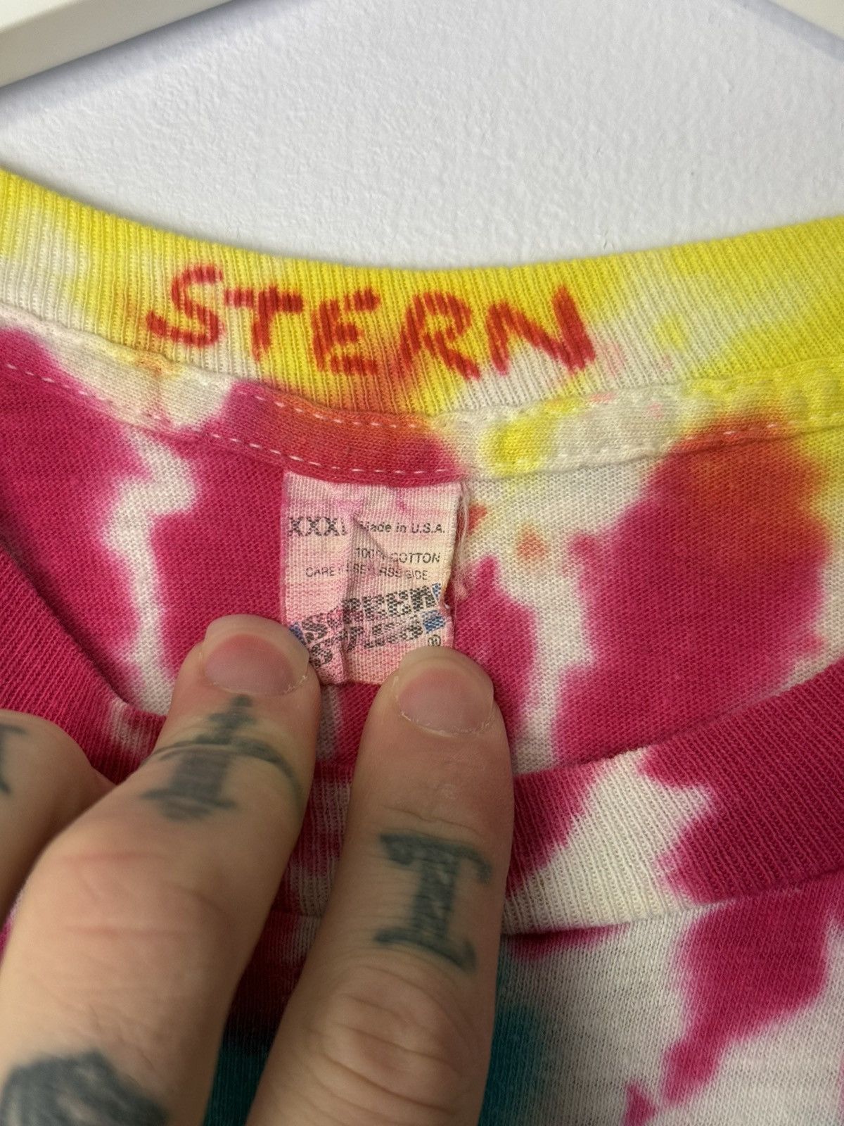 Vintage Vintage 1980s Tye Dye PaperThin Single Stitch Tee Size US XXL / EU 58 / 5 - 5 Thumbnail