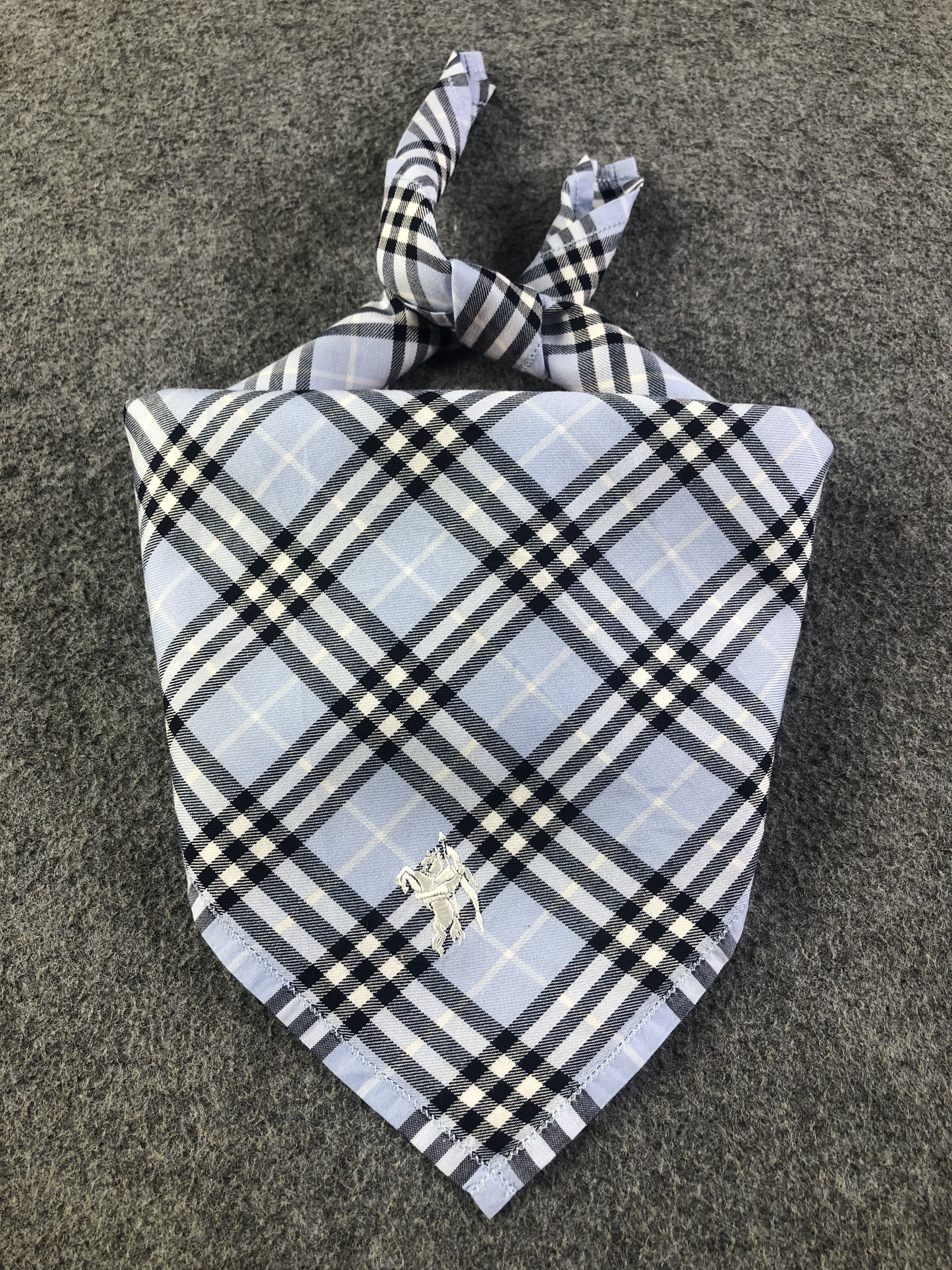 Burberry Burberry Handkerchief / Bandana / Neckerchief Size ONE SIZE - 1 Thumbnail