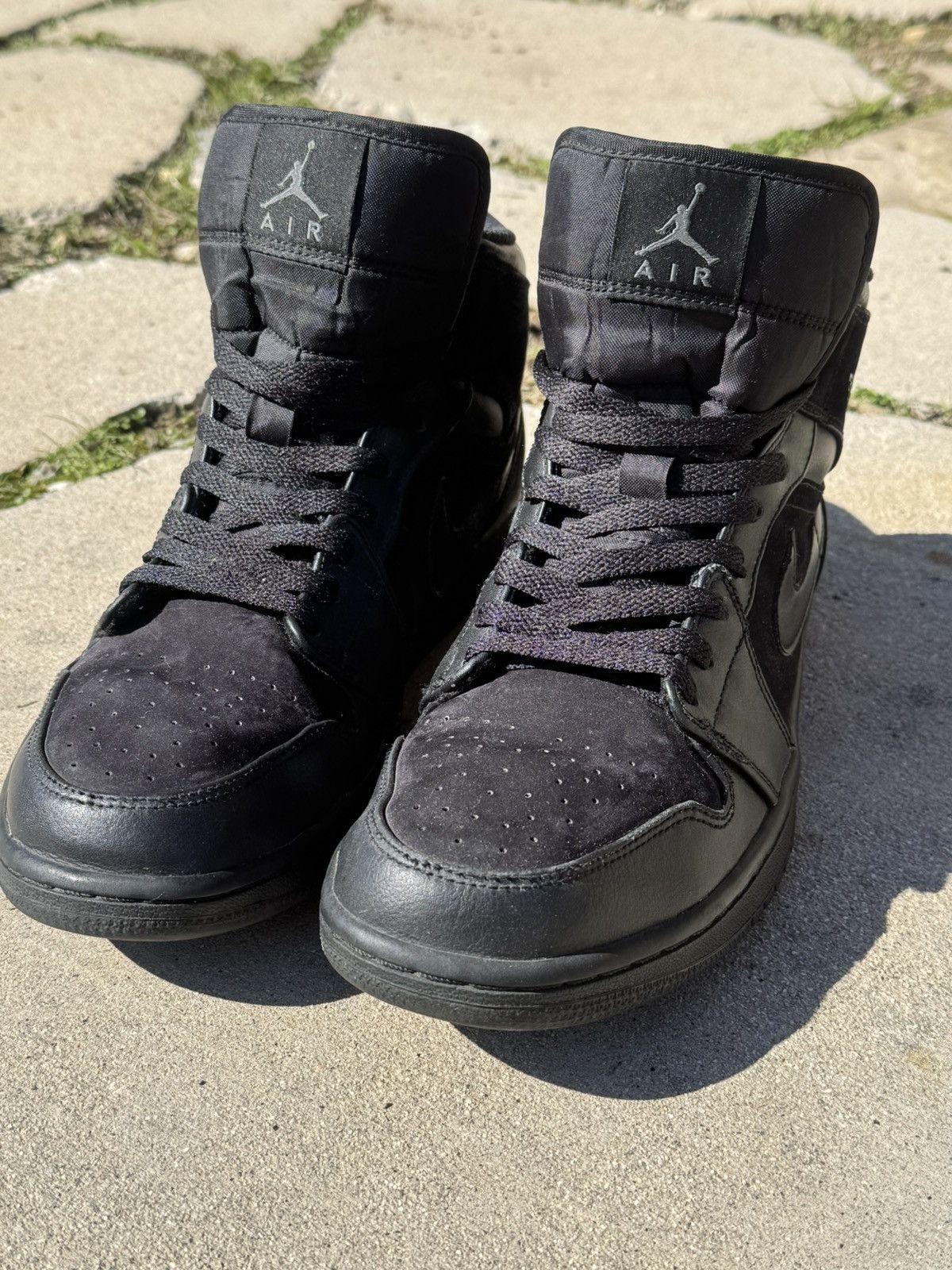 Jordan Brand × Nike Air Jordan 1 mid triple black Size US 10.5 / EU 43-44 - 6 Thumbnail