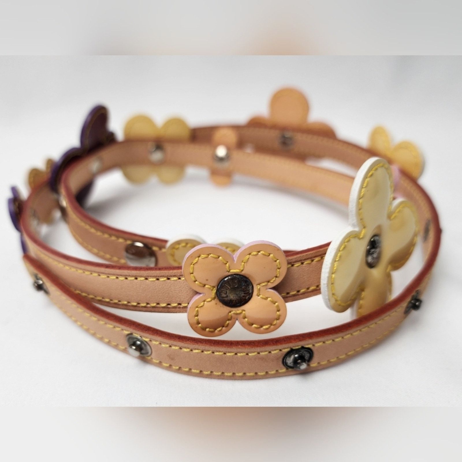Louis Vuitton Authentic Louis Vuitton Vernis Fleur Double Wrap Bracelet Size ONE SIZE - 9 Thumbnail