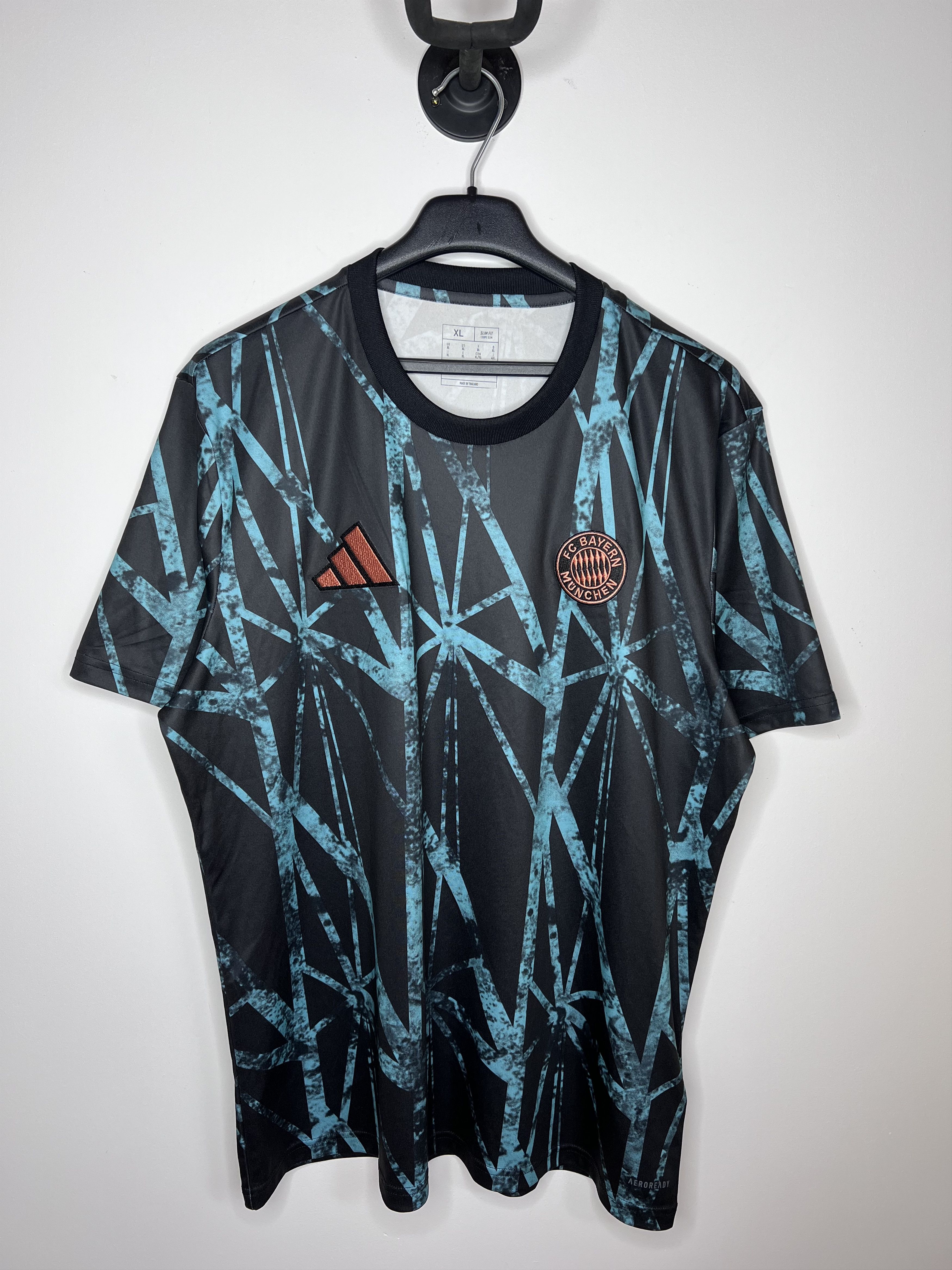 Adidas BAYERN MUNICH 2024-25 PRE MATCH FOOTBALL SHIRT SOCCER JERSEY Size US XL / EU 56 / 4 - 1 Thumbnail