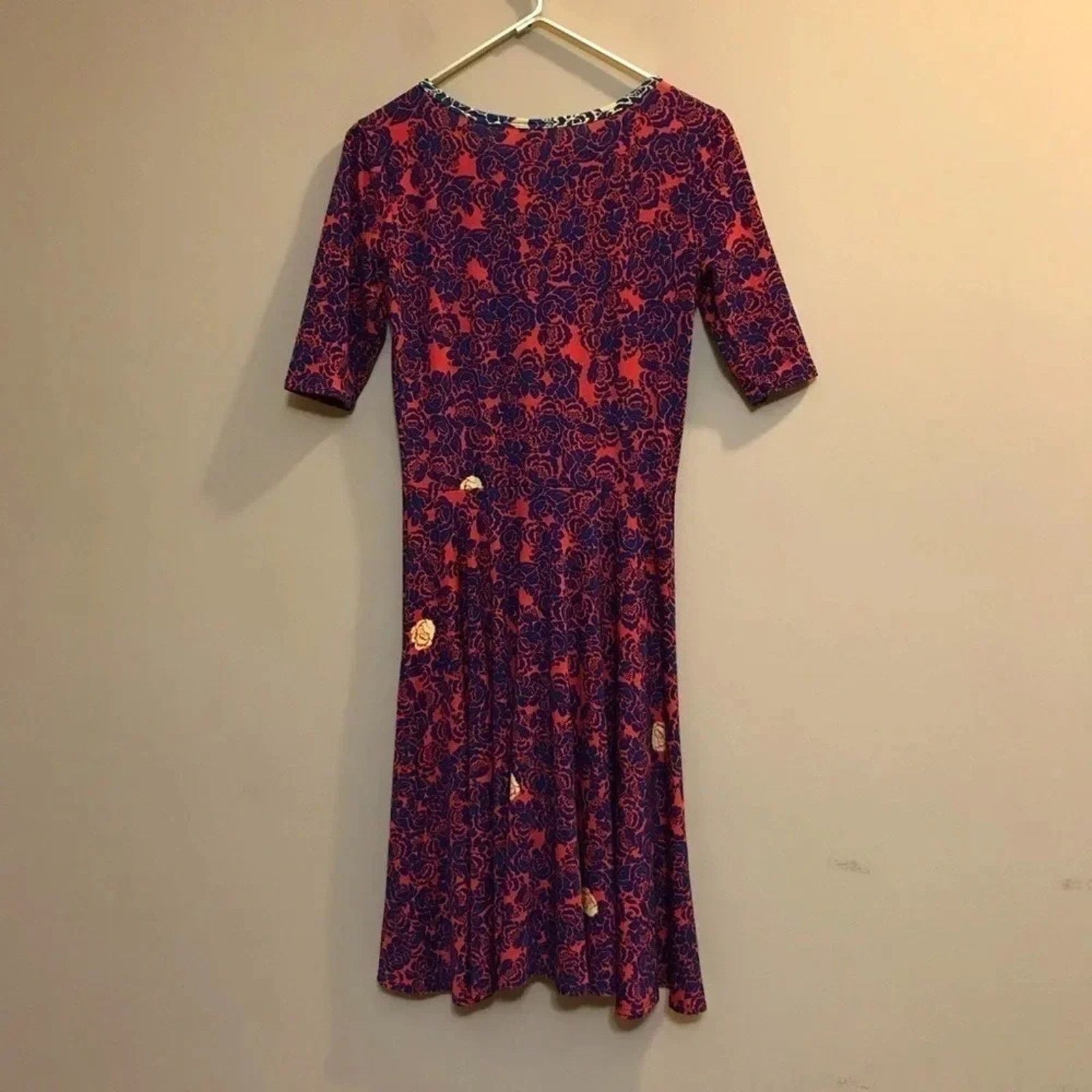 Other Lularoe S Limited Edition Unicorn Red Floral Nicole dress Size S / US 4 / IT 40 - 5 Thumbnail