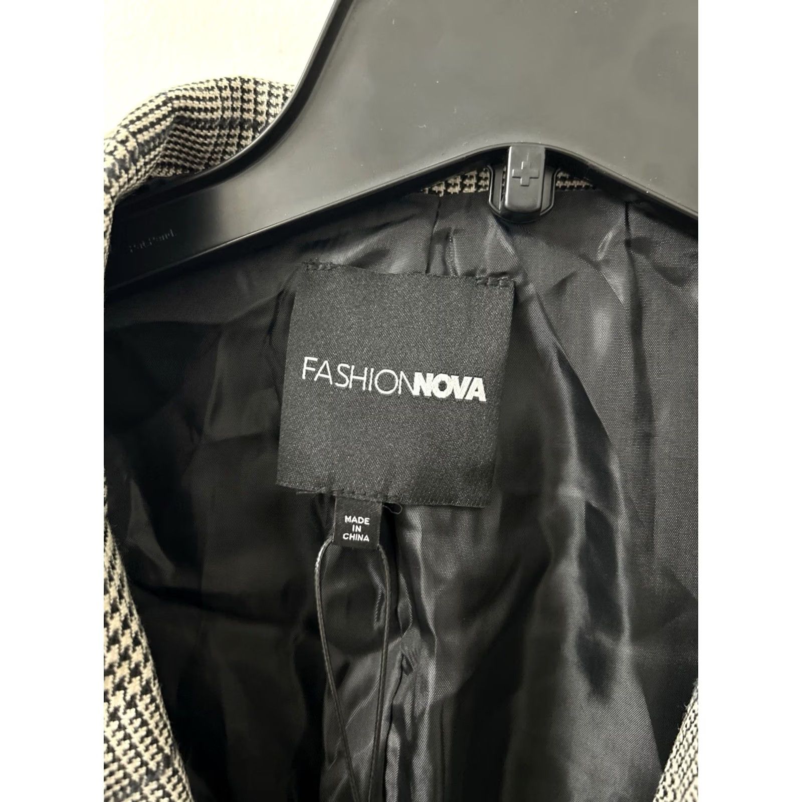 Fashion Nova Fashion Nova Cropped Blazer Womens 2X Gray Plaid Houndstooth Juliet Jacket Size XXL / US 16-18 / IT 52-54 - 6 Thumbnail