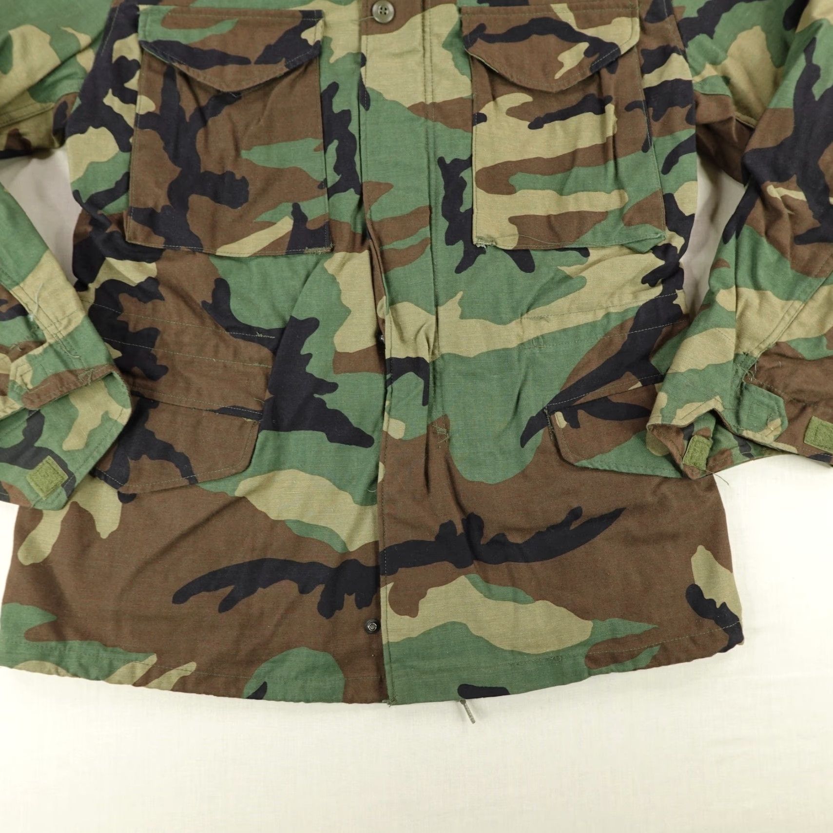 Vintage VINTAGE Golden Manufacturing Co. US Army Field Jacket Camouflage M65 Hooded 80s 50/50 Cotton Nylon Mens Small Regular Green Size US S / EU 44-46 / 1 - 4 Thumbnail