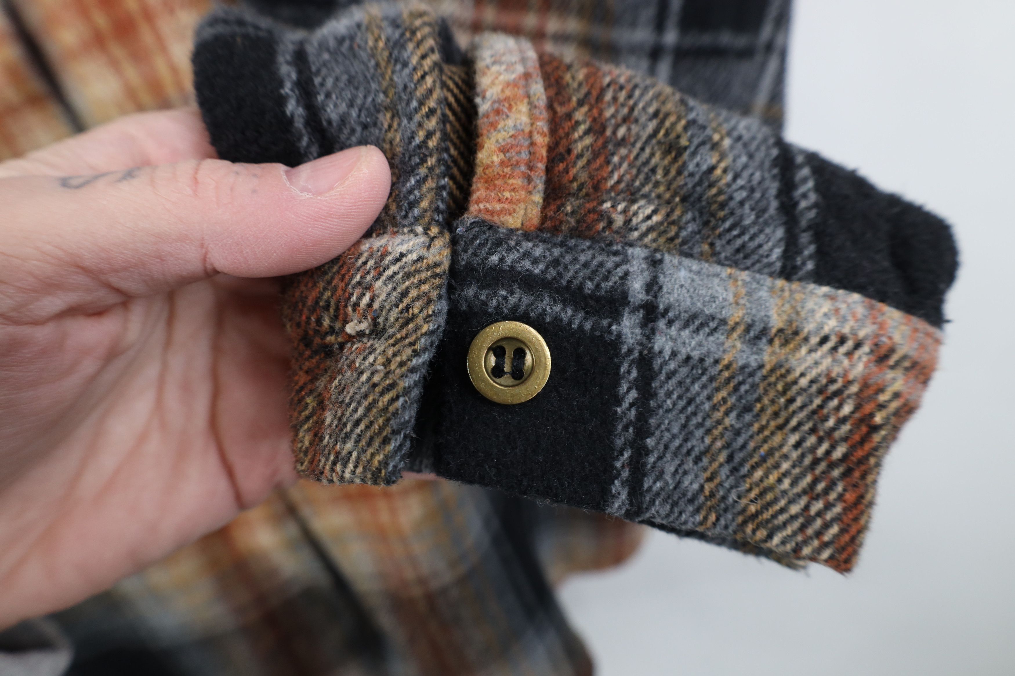 Vintage Vintage 90s Streetwear Heavy Flannel Collared Button Shirt Size L / US 10 / IT 46 - 5 Thumbnail