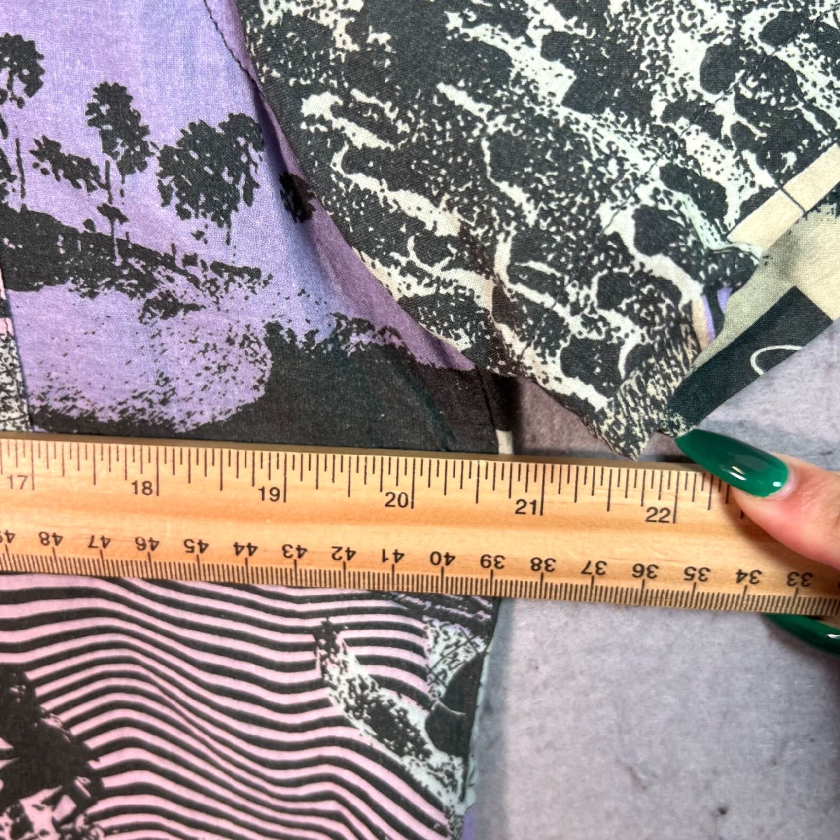 Topman VINTAGE Topman Graphic Print Button-Up Shirt Short Sleeve Adult Medium Purple Mens Size US M / EU 48-50 / 2 - 6 Thumbnail