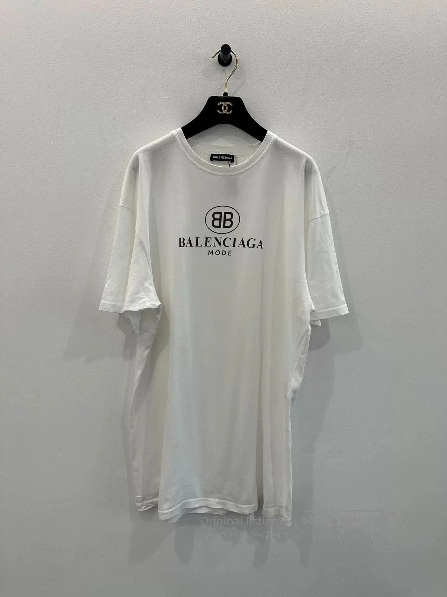 Balenciaga Balenciaga Double B Logo White Oversized Tee XS. Size XS / US 0-2 / IT 36-38 - 1 Thumbnail