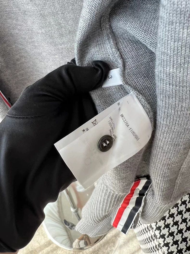 Thom Browne Thom Browne Gray striped cardigan Size US L / EU 52-54 / 3 - 7 Thumbnail