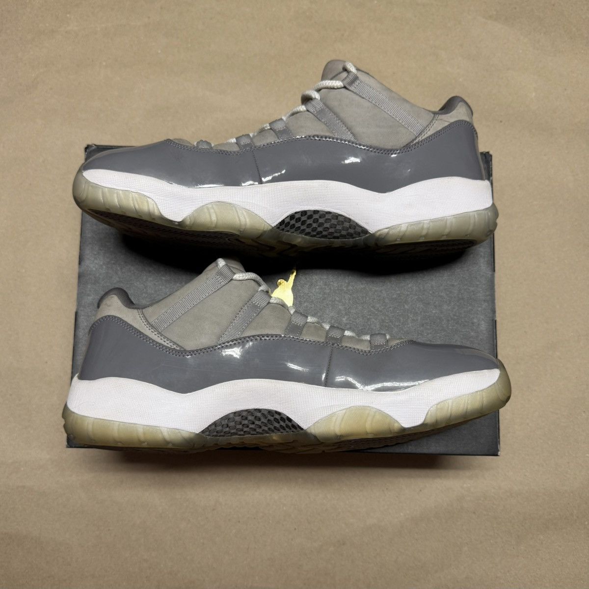 Jordan Brand Nike Air Jordan 11 XI Retro Low Cool Grey Mens size 14 Rare! Size US 14 / EU 47 - 2 Thumbnail