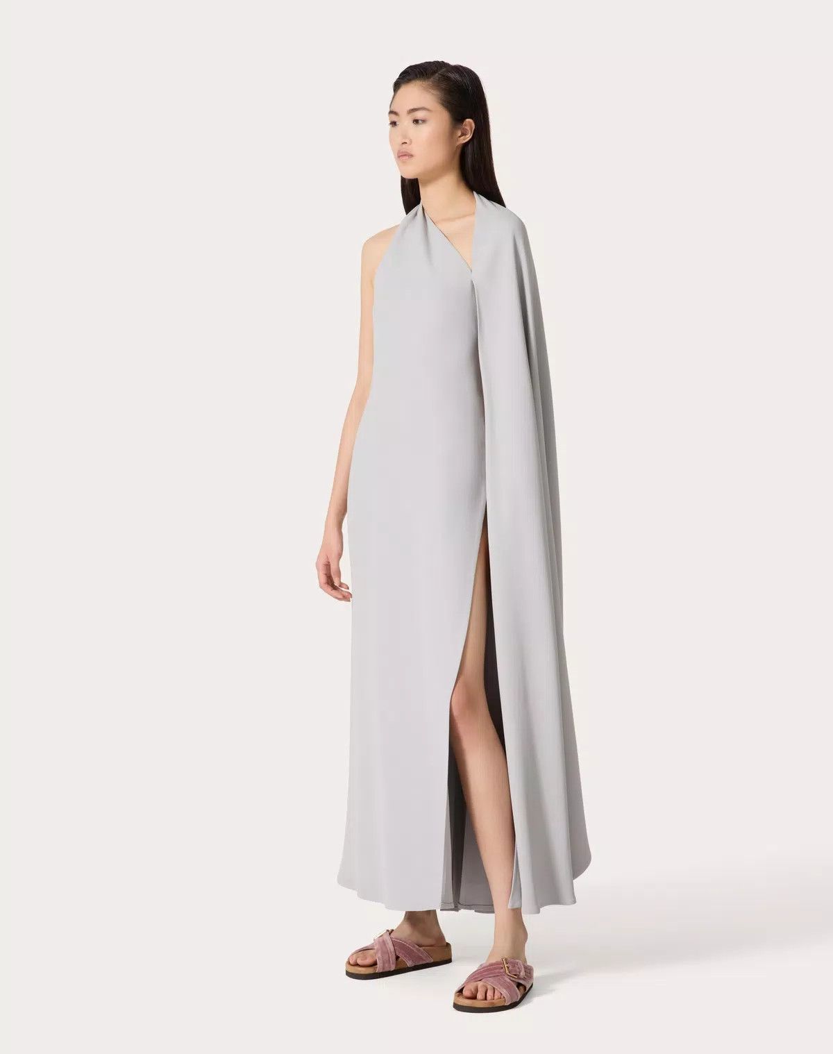 o1s1wg111125 Structured Couture Midi Dress in Gray