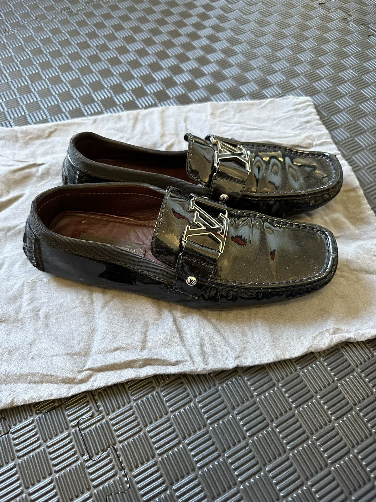 Louis Vuitton Black patent leather, Louis Vuitton drivers Size US 9 / EU 42 - 4 Thumbnail