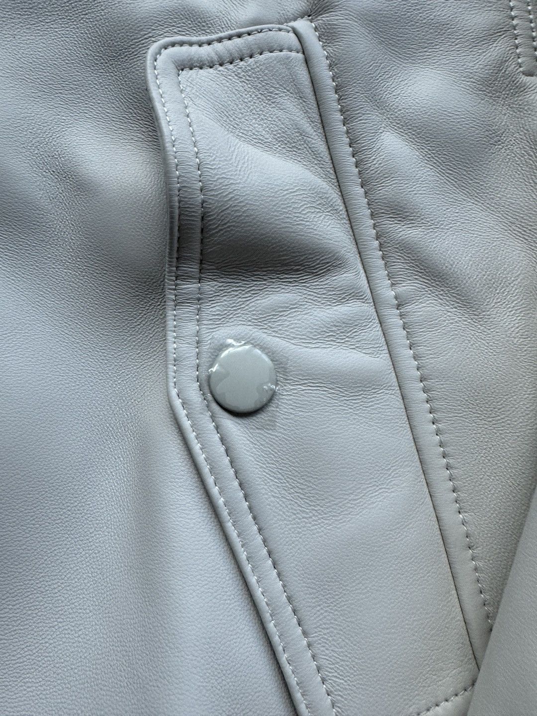 Dries Van Noten AW22 Lanvers Back zipped Leather Bomber Jacket Ecru MA-1 Size US L / EU 52-54 / 3 - 8 Thumbnail