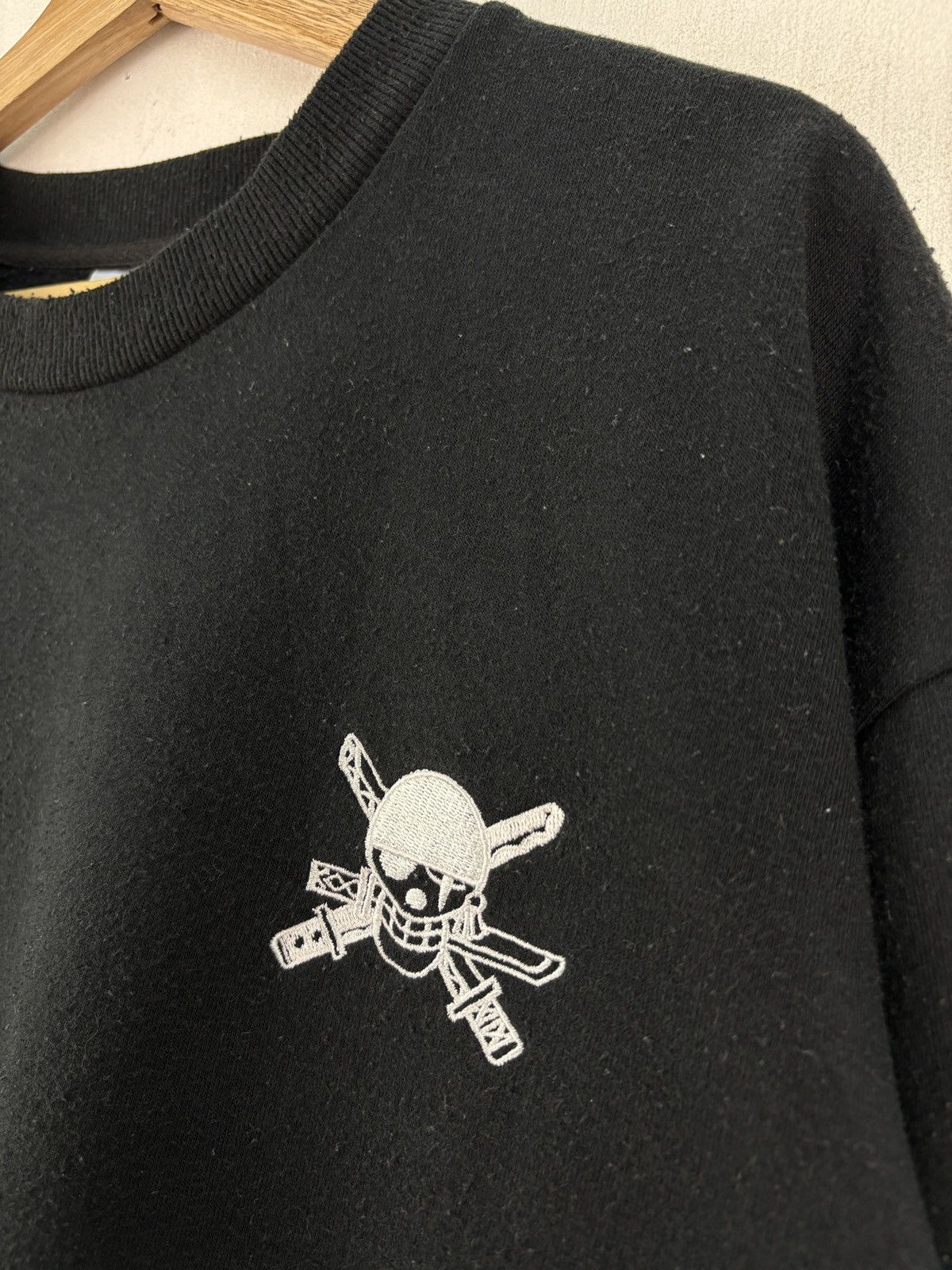 Anime One Piece Roronoa Zoro Limited Wano Country Arc Sweatshirt Size US XL / EU 56 / 4 - 6 Thumbnail