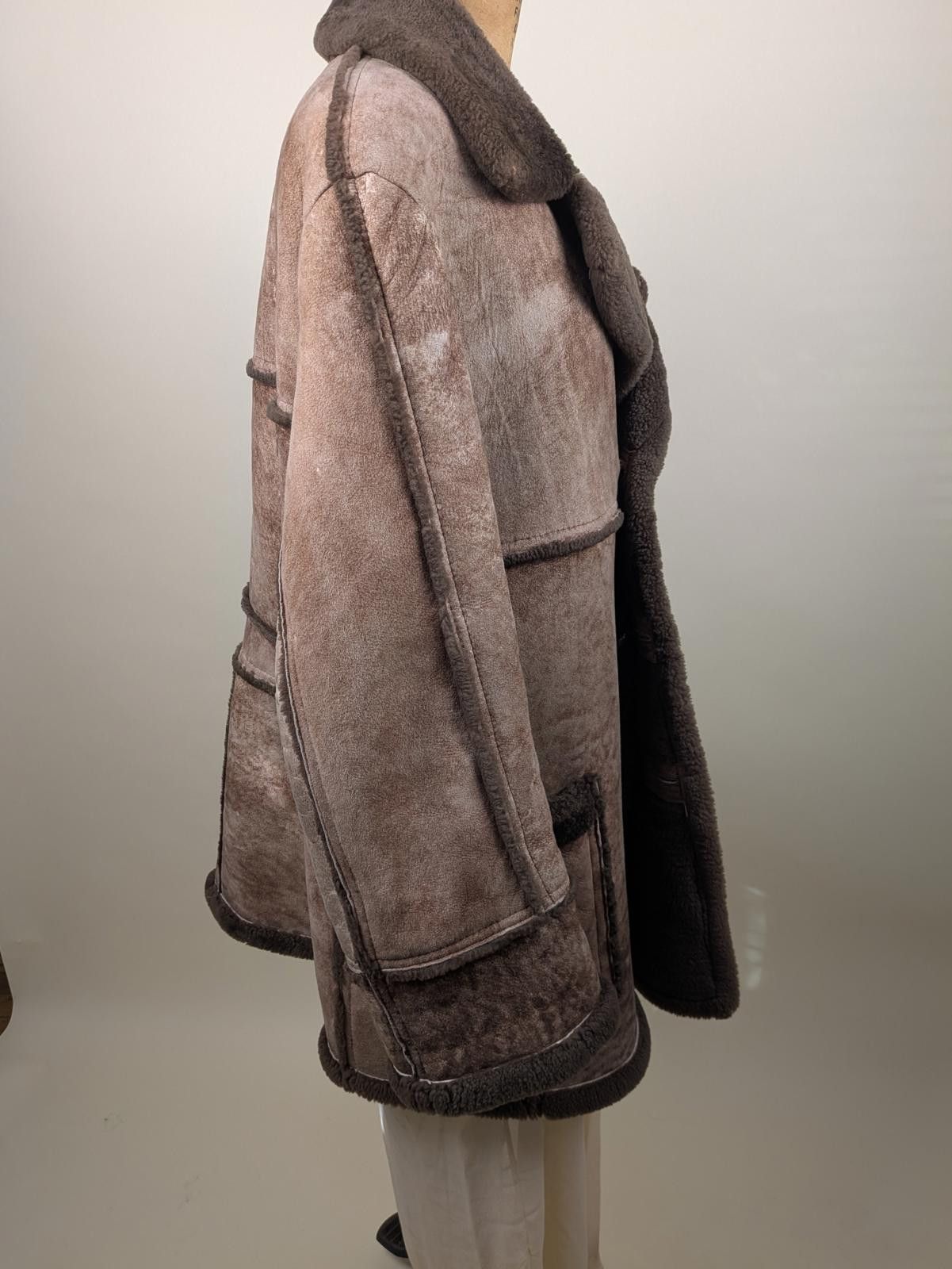 Other 1970's Canadian sheepskin suede patchwork coat Size US L / EU 52-54 / 3 - 7 Thumbnail