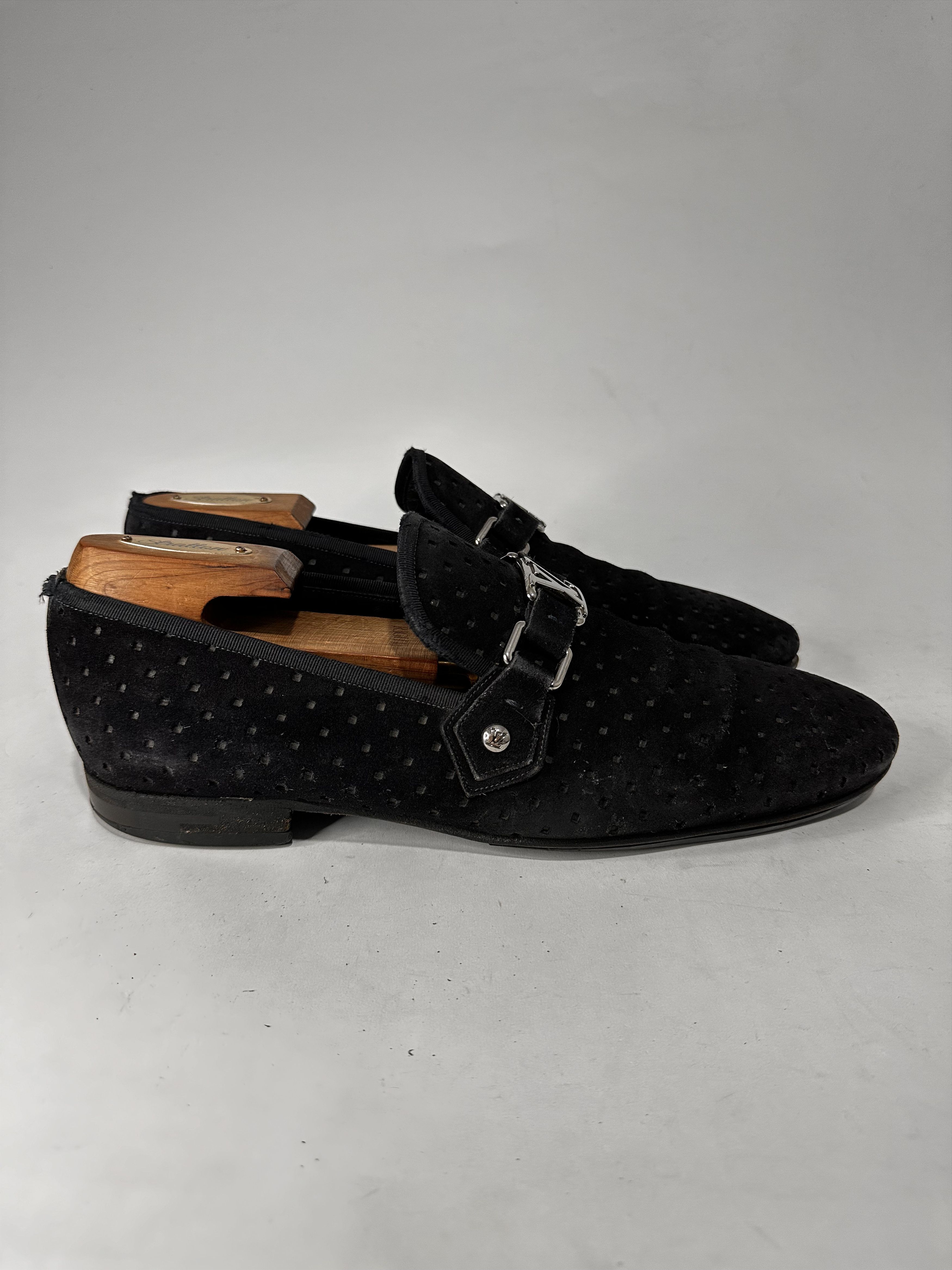 Louis Vuitton Louis Vuitton Montaigne Black Velvet Logo Loafer Size 8.5Uk. Size US 8.5 / EU 41-42 - 2 Thumbnail