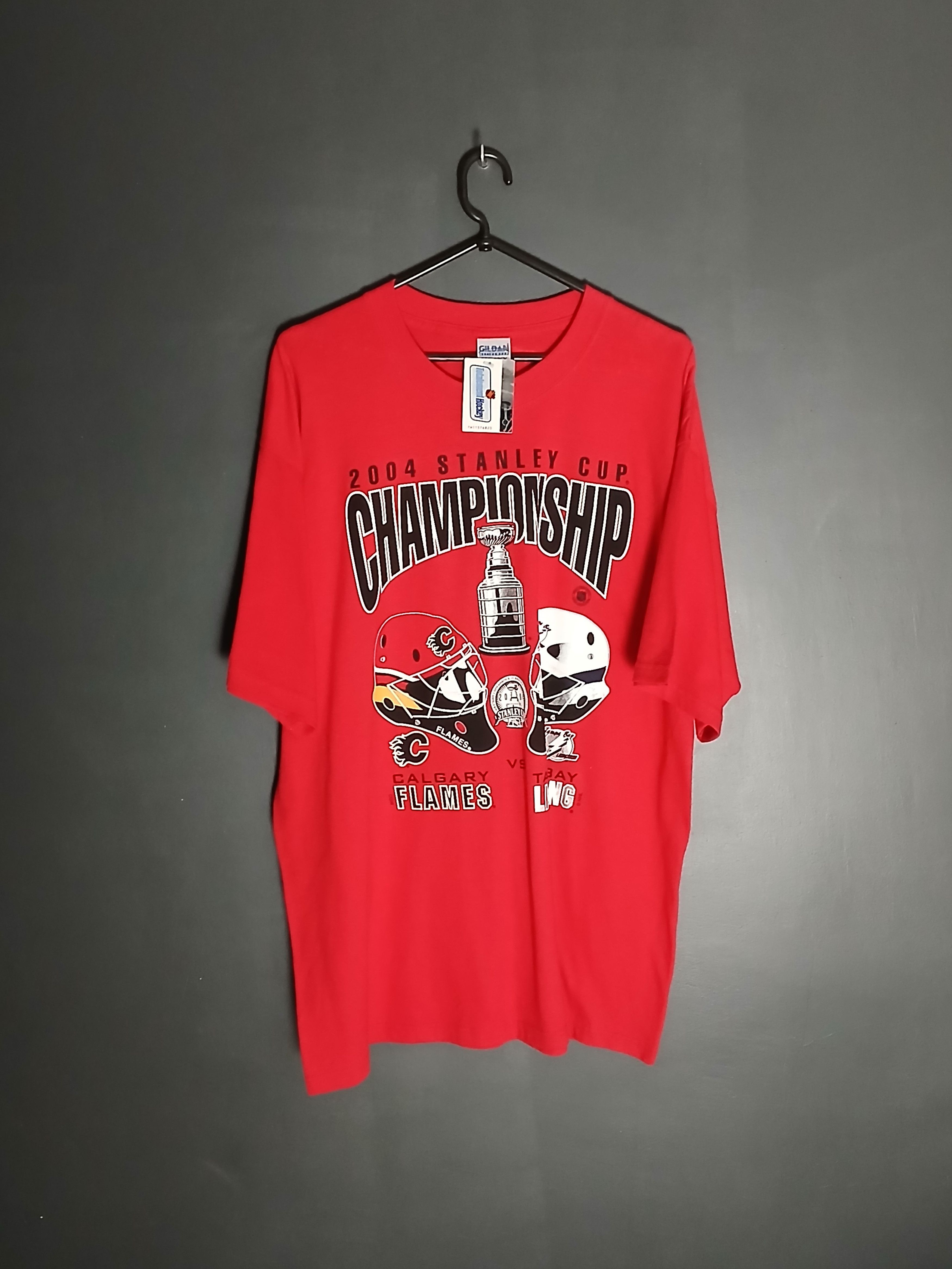 NHL × Vintage Vintage 2004 NHL Stanley Cup Hockey T-Shirt Size US XL / EU 56 / 4 - 1 Thumbnail