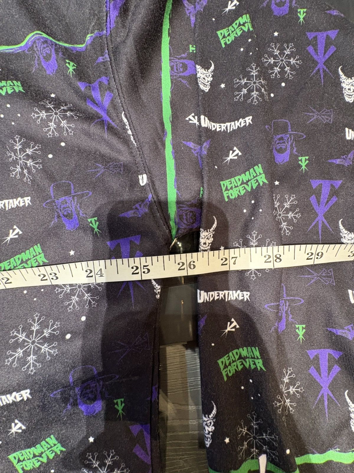 Other WWE Undertaker 2021 Light-Up Holiday Sweater Size US XL / EU 56 / 4 - 7 Thumbnail