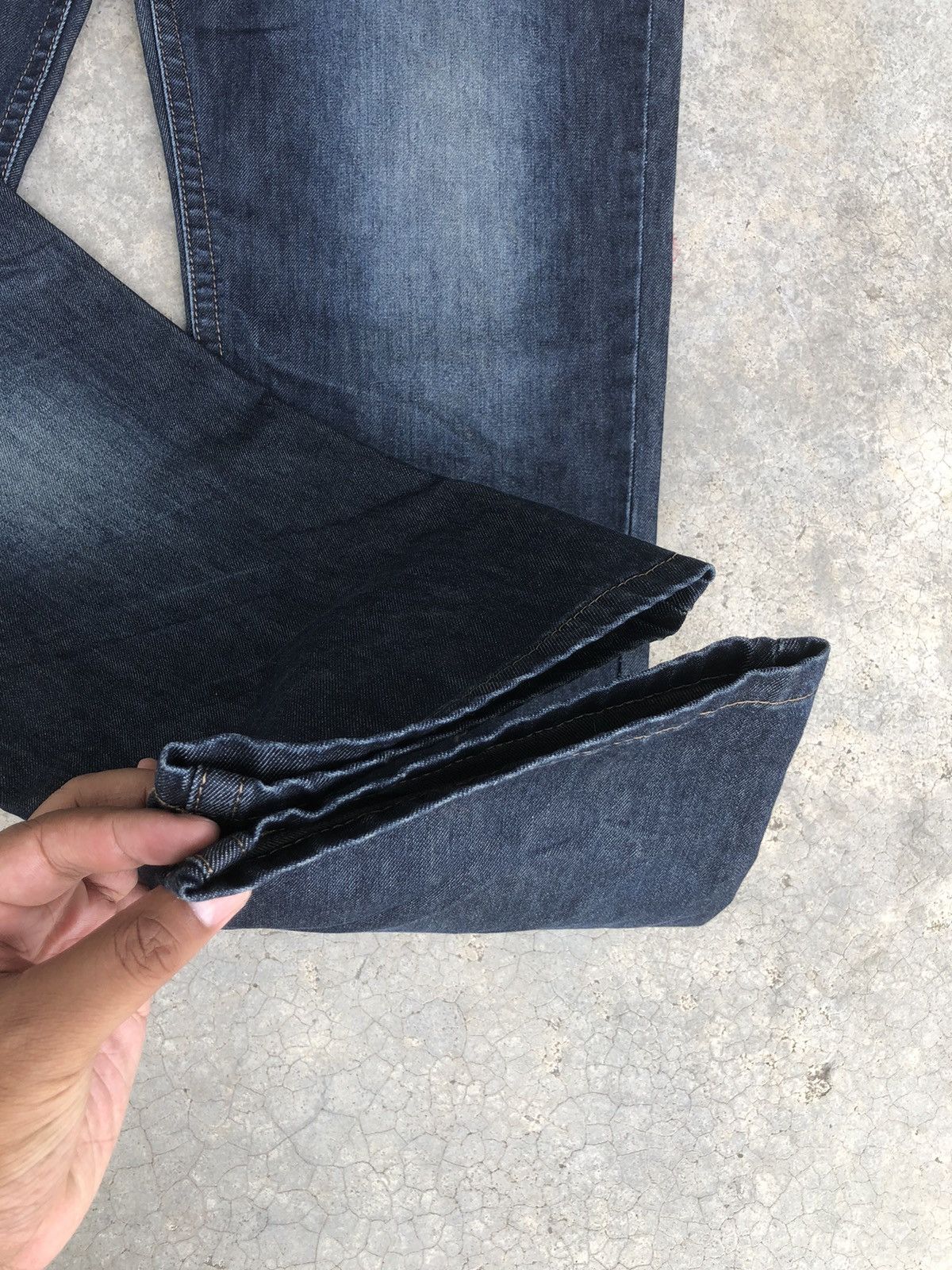 Japanese Brand Yoshitomo Nara Kurijyua Lolita Dog Distressed Size US 34 / EU 50 - 16 Thumbnail